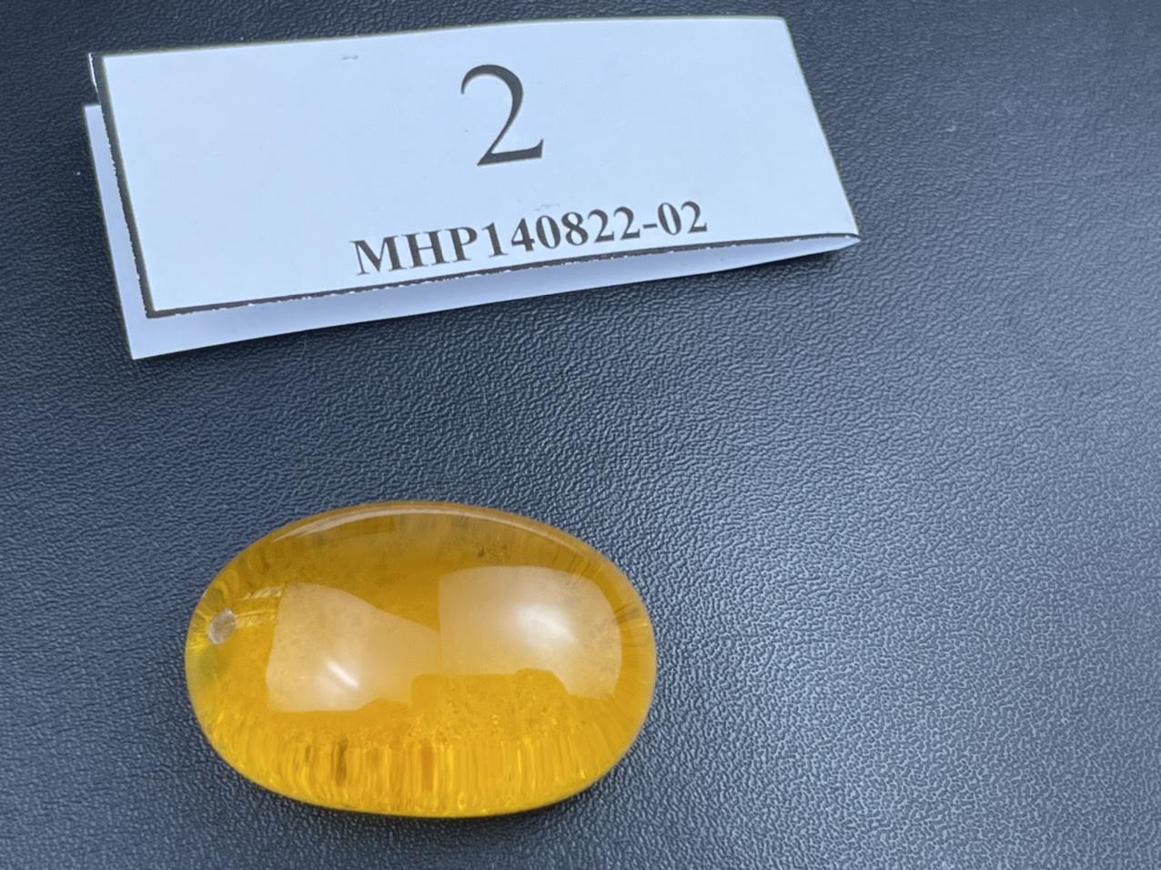 Mặt dây chuyền hổ phách nga màu vàng cam MHP140822-02