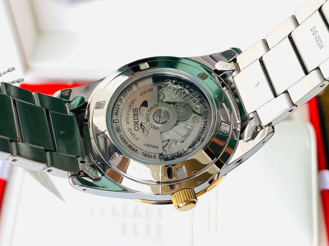 Saashi Silver Stainless Steel Date Watch