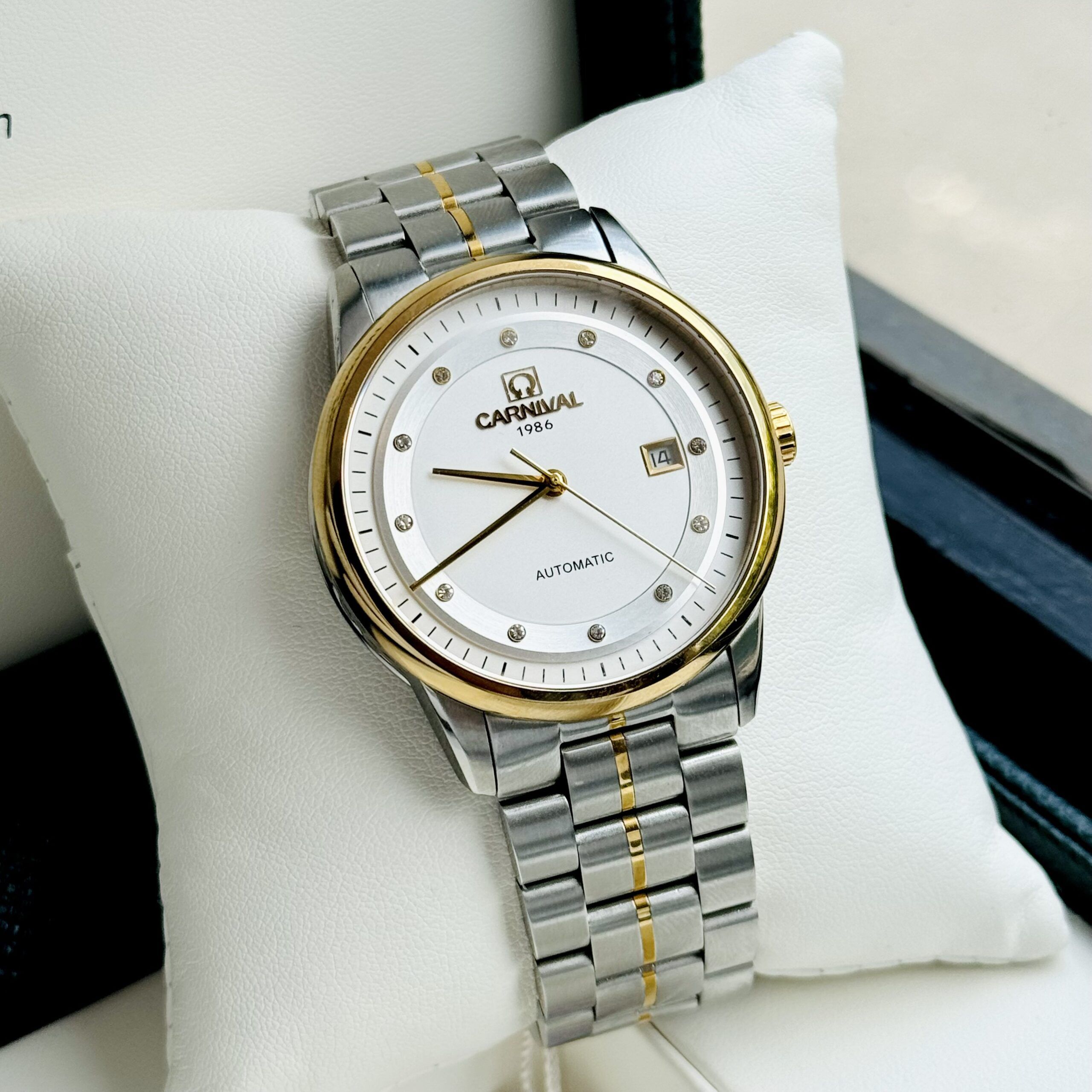 Đồng Hồ Carnival 5668G-DMVT