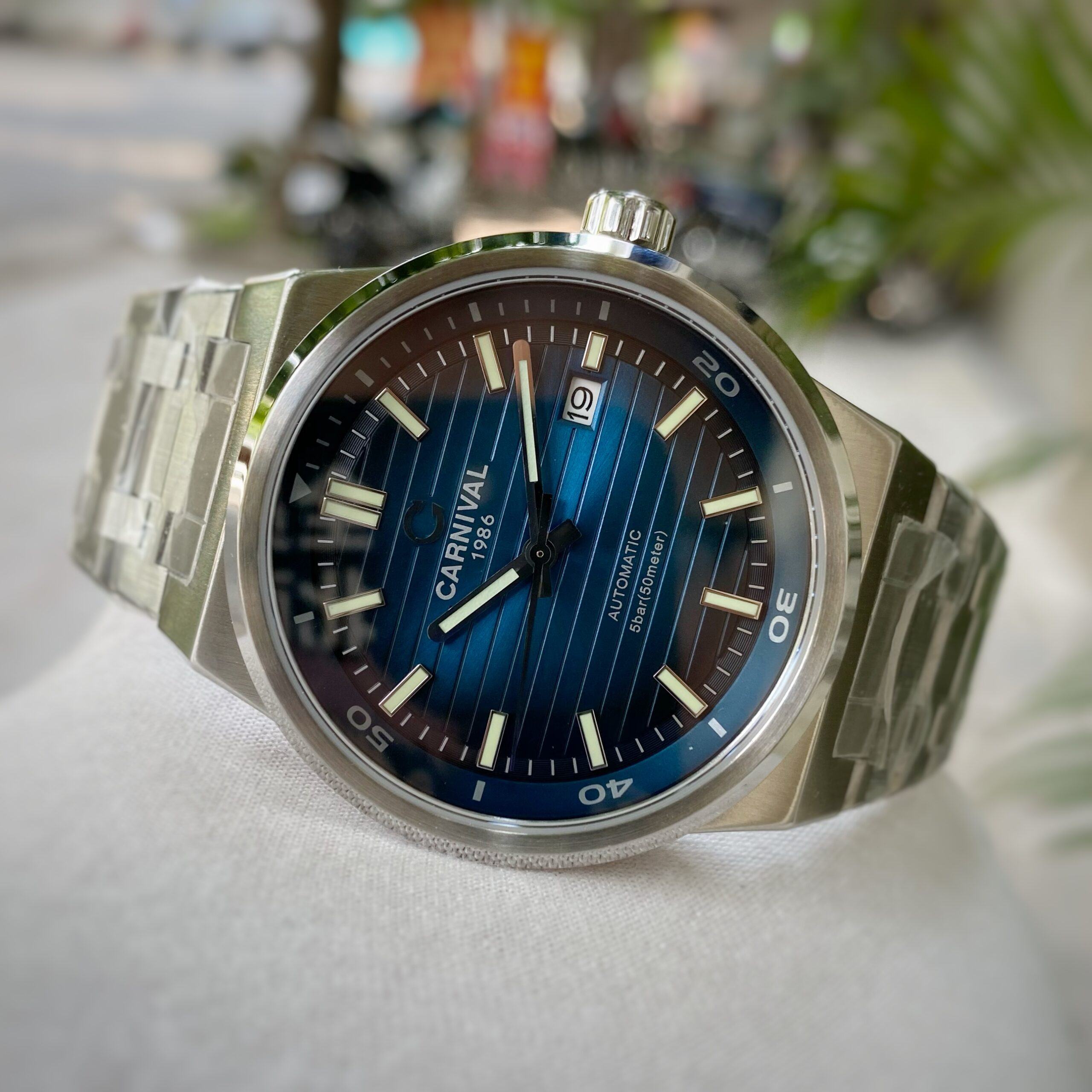 Đồng Hồ Carnival 8106G-VT-X
