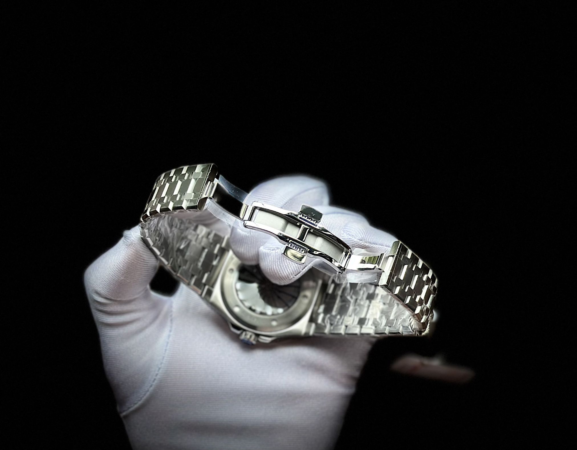 Đồng Hồ Carnival 8129G Tiffany