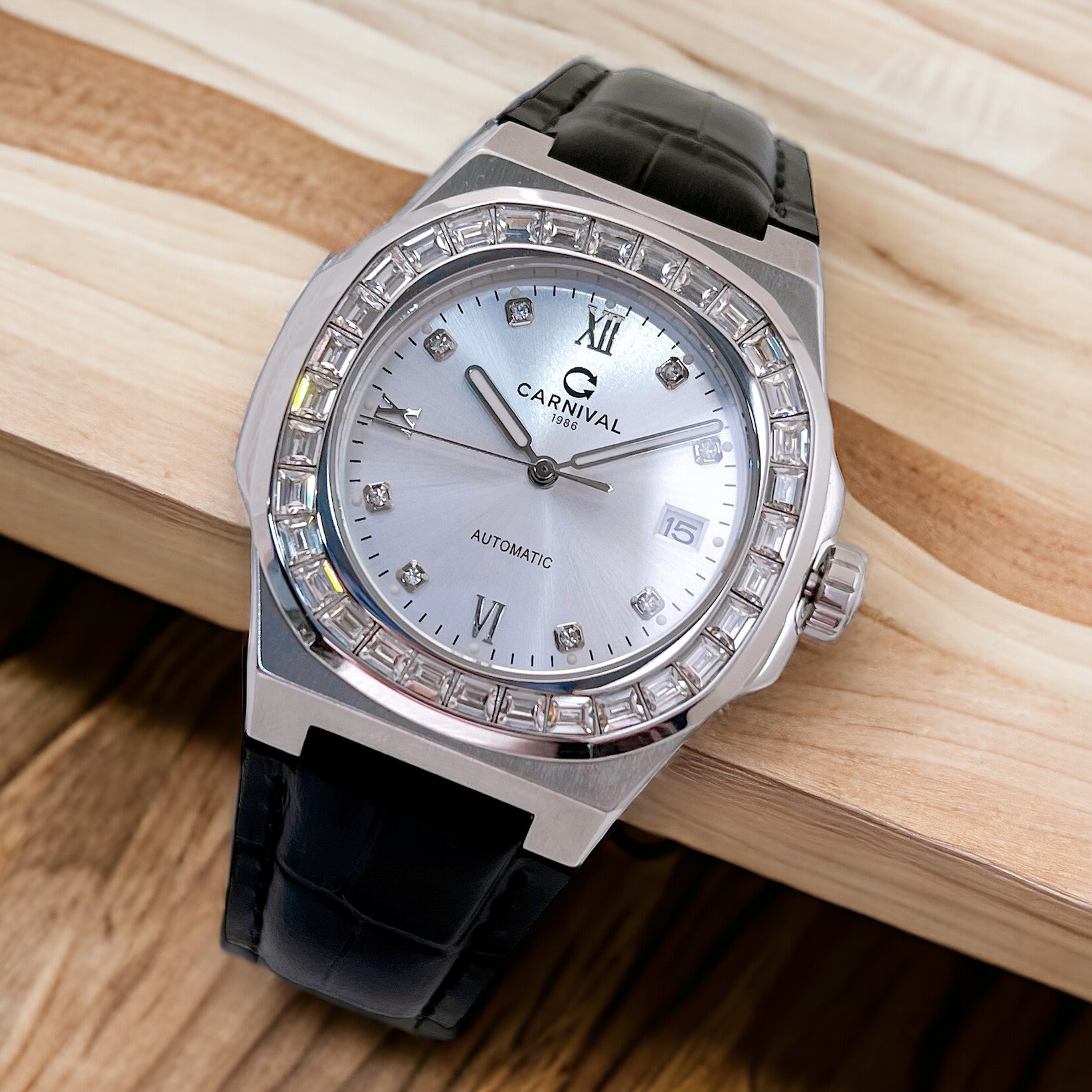 Đồng Hồ Carnival 8129G-VT-DD-D