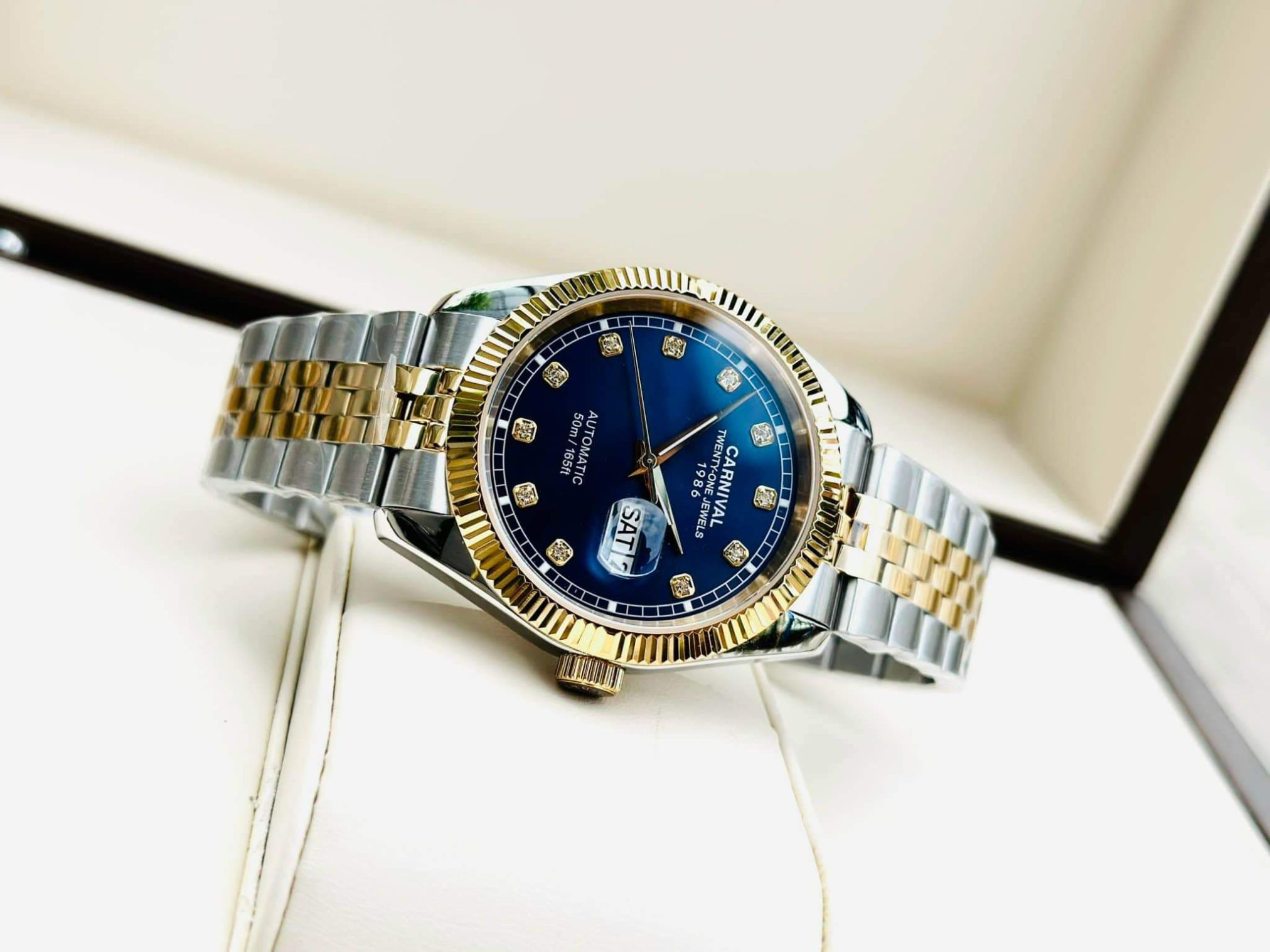 Đồng Hồ Carnival 8131G