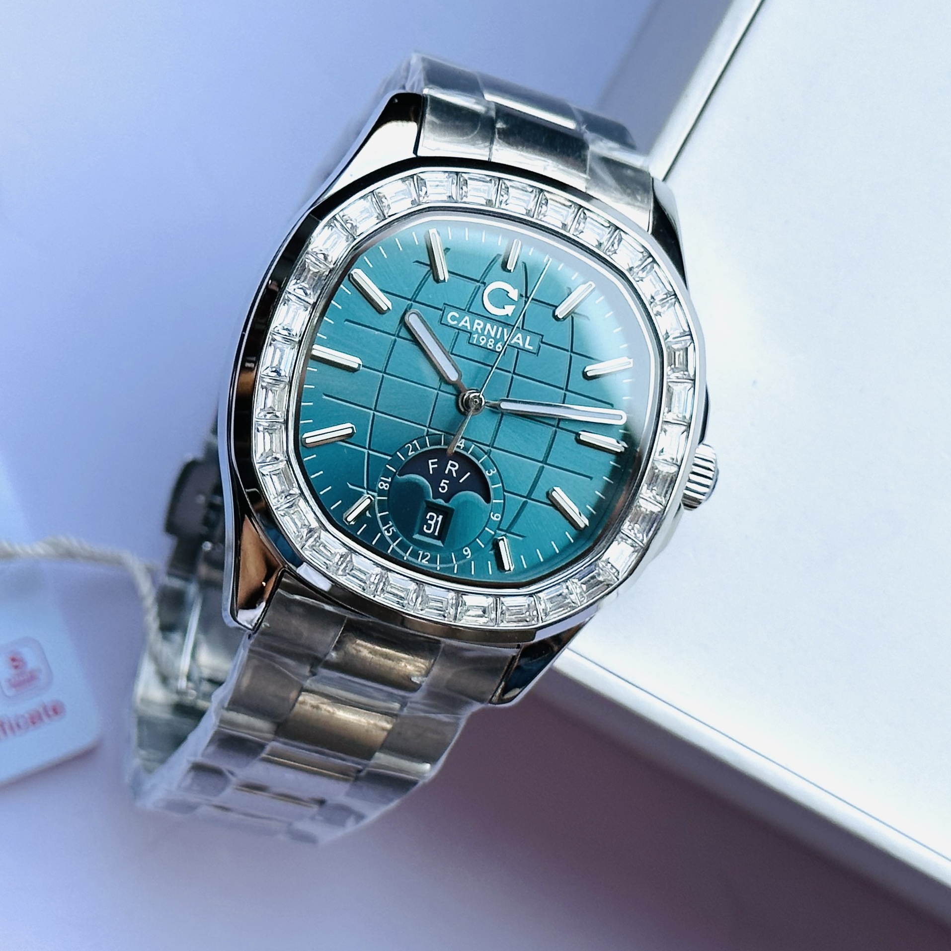 Đồng Hồ Carnival Aquanus 8113G2-VT-XL