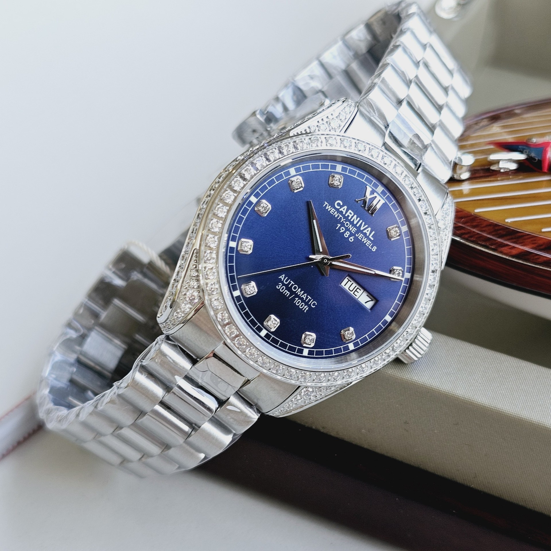 Đồng Hồ Carnival Automatic 8907G-VT-X
