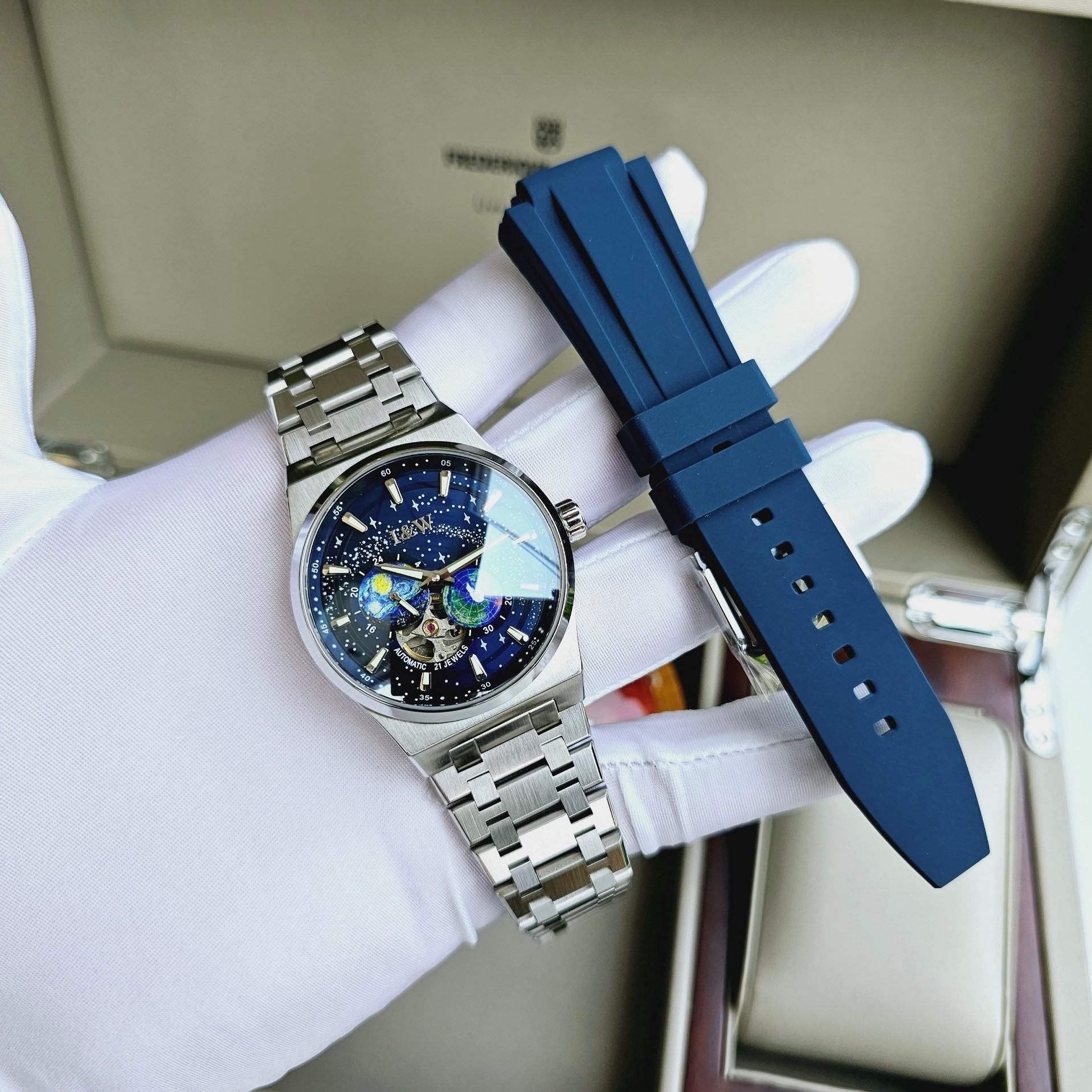 Đồng Hồ Carnival I&W Earth Blue Dial IW708G-VT-X
