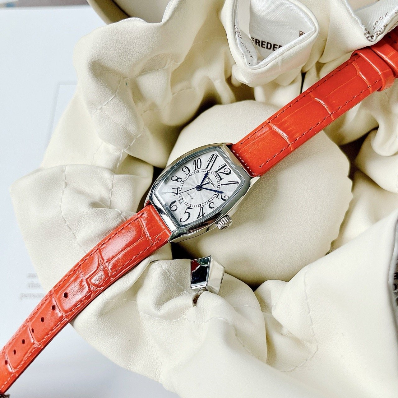 Đồng Hồ Carnival Lady L83231.201.035