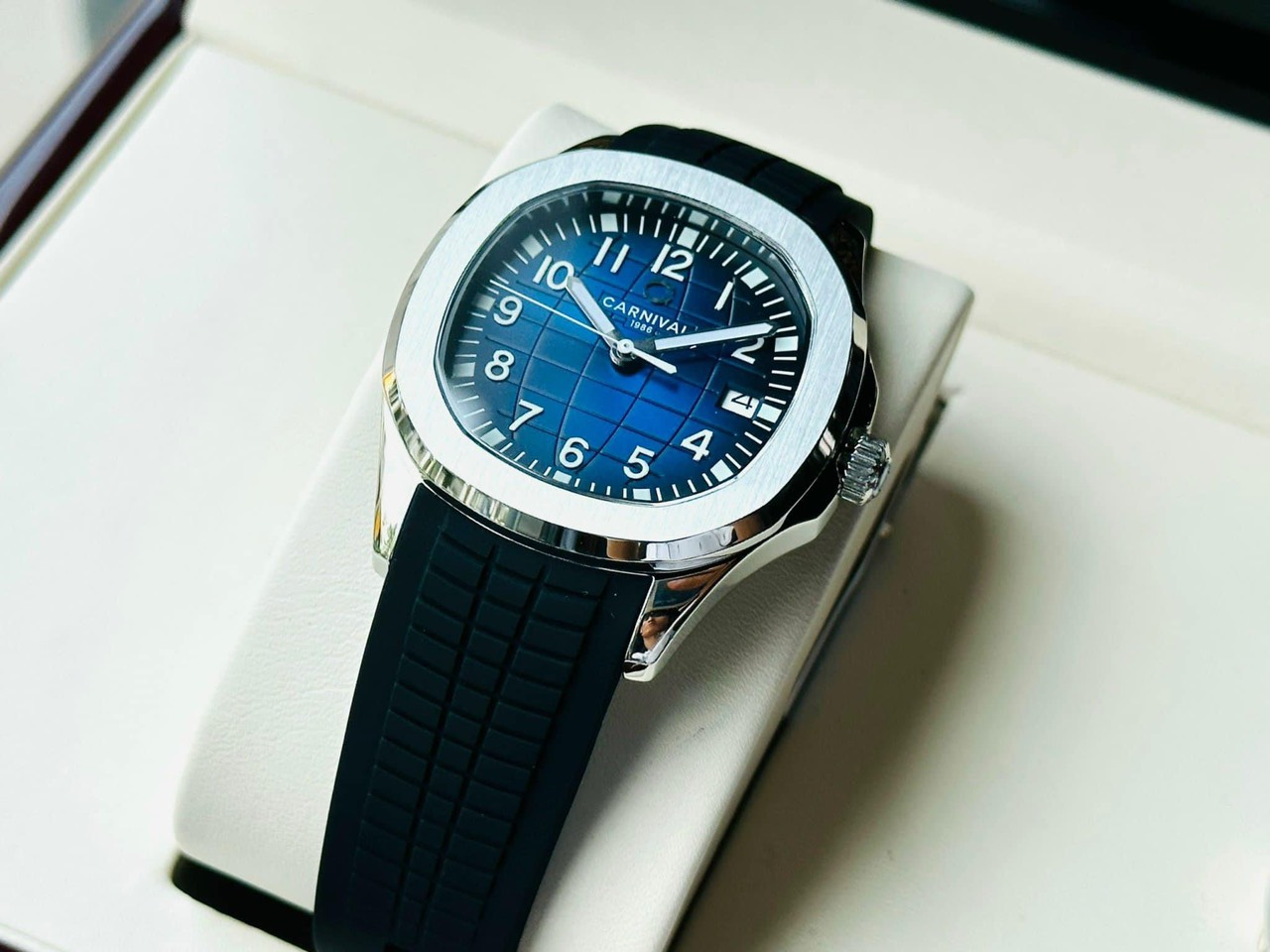 Đồng Hồ Carnival - Nam 8130G-VT-DCS-X