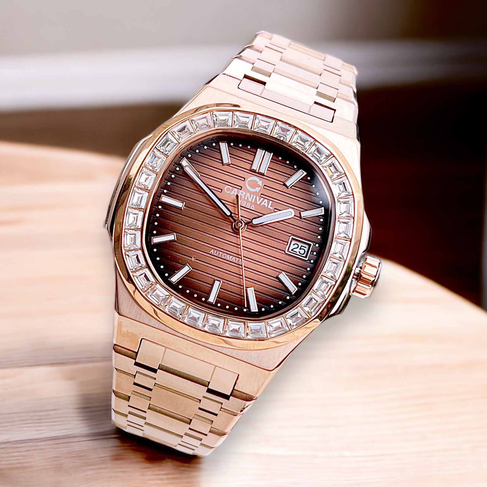 Đồng Hồ Carnival Nautilus 8108G-VH-N