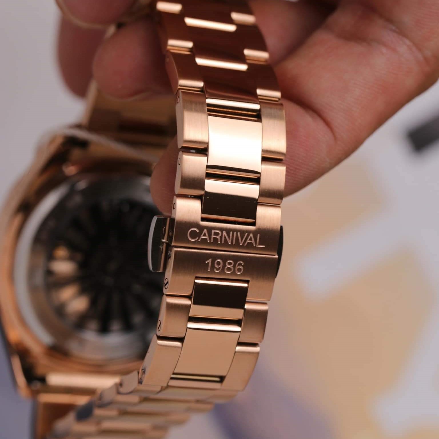 Đồng Hồ Carnival Nautilus 8113G-VH-N