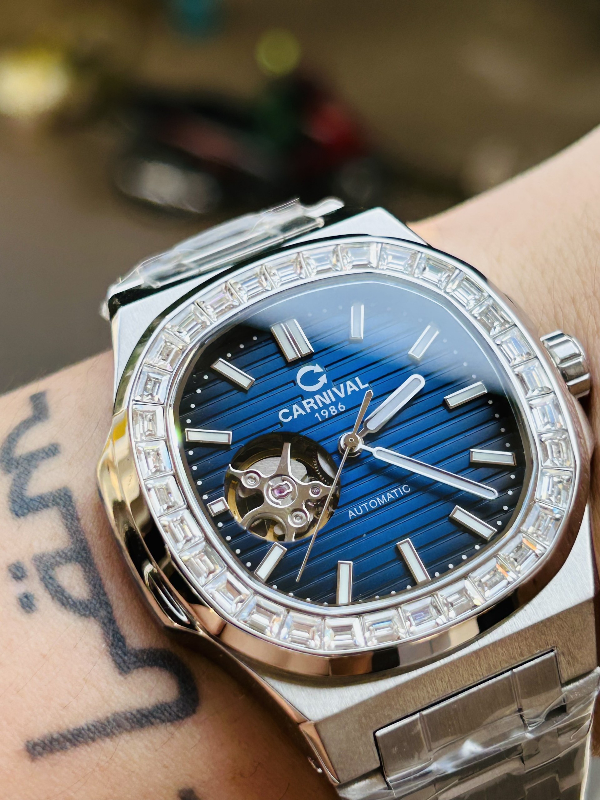 Đồng Hồ Carnival Nautilus 8128G