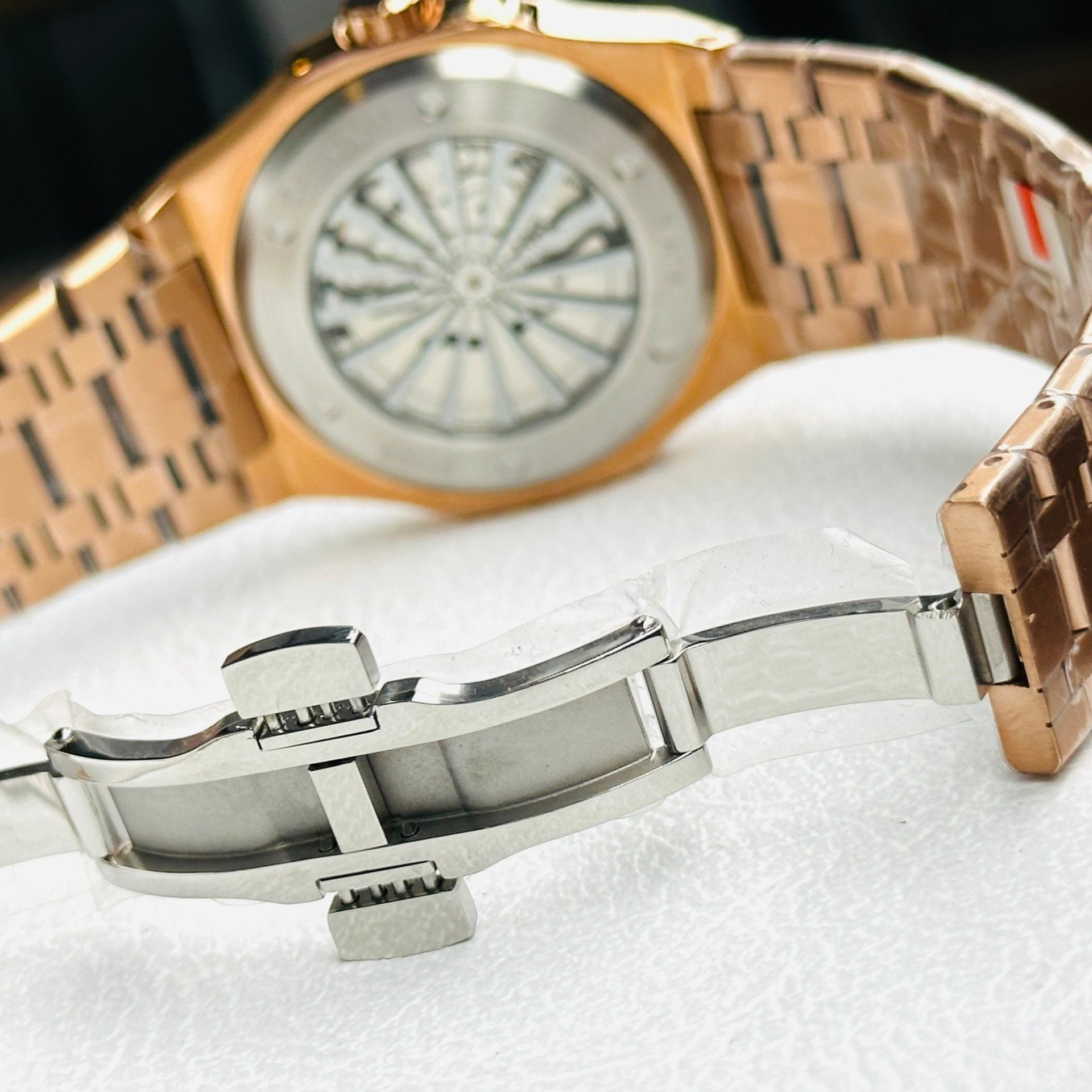 Đồng Hồ Carnival Nautilus Automatic 8110G-VH-N