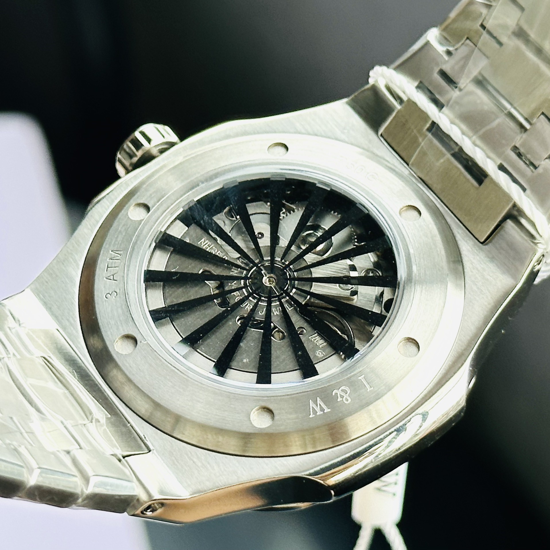 Đồng Hồ Carnival Nautilus I&amp;W 9910G