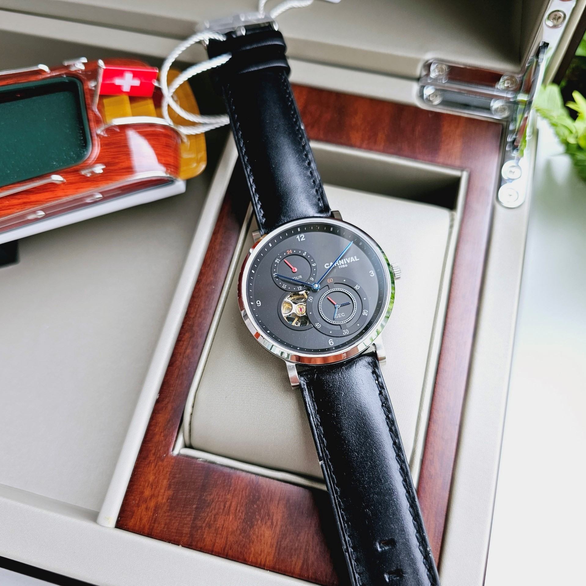 Đồng Hồ Carnival Semi Skeleton Small Second Automatic G02601-K