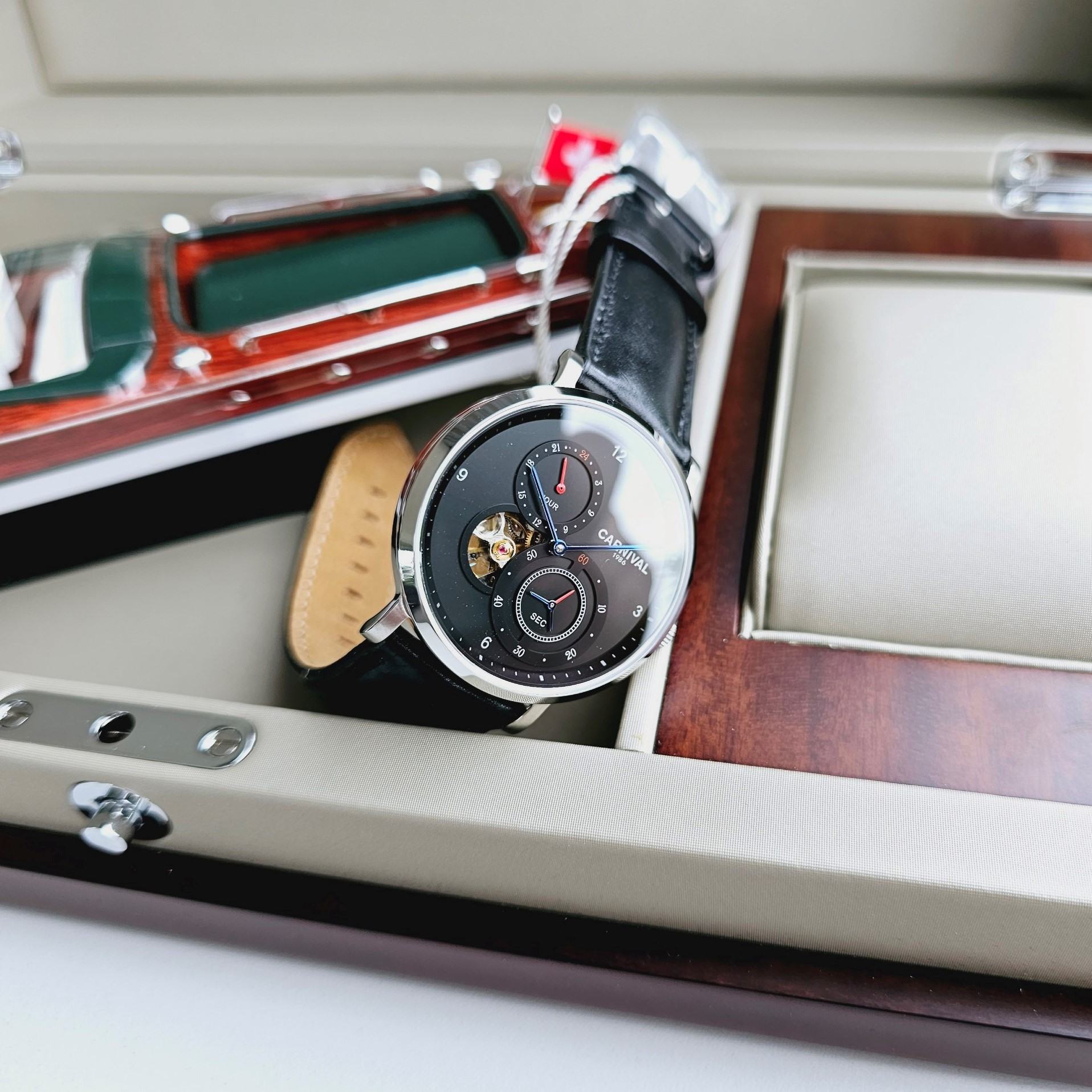 Đồng Hồ Carnival Semi Skeleton Small Second Automatic G02601-K