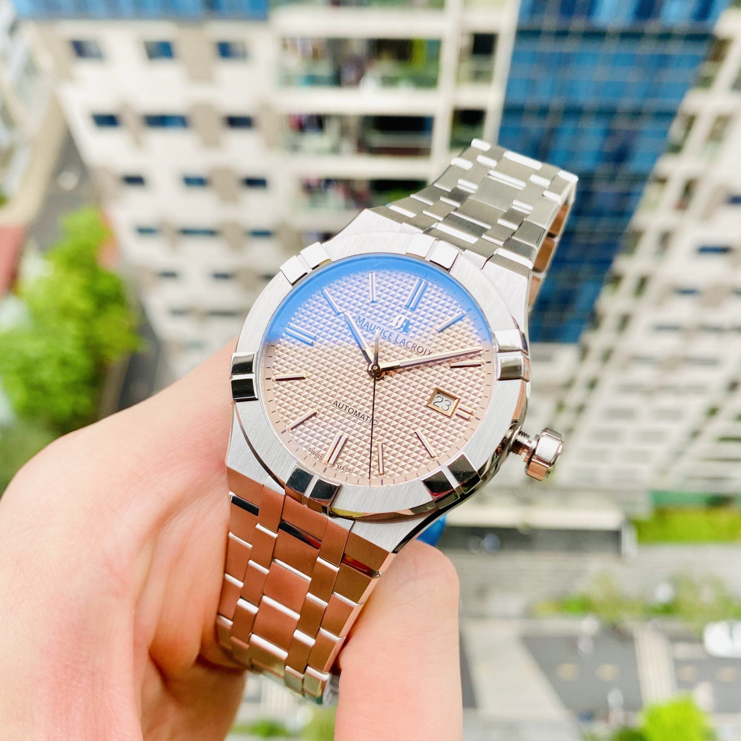 Đồng Hồ Maurice Lacroix Aikon AI6008-SS002-730-1