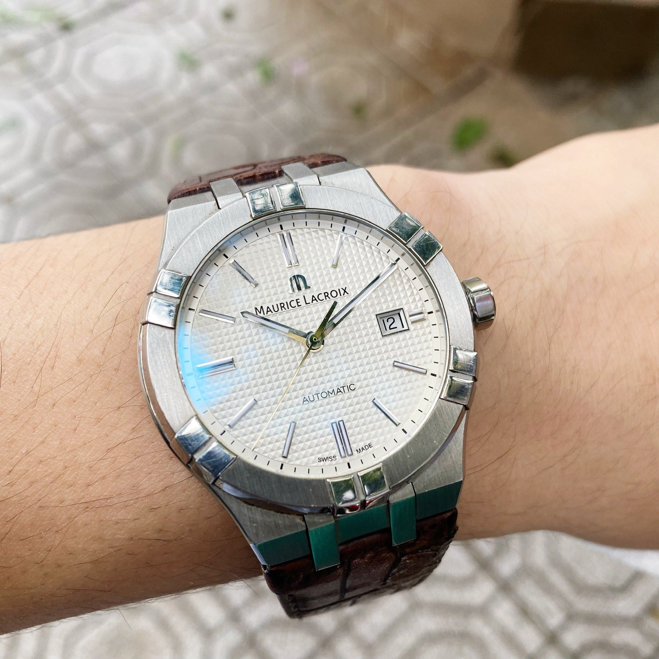 Đồng Hồ Maurice Lacroix Aikon AI6008-SS001-130 - Cũ