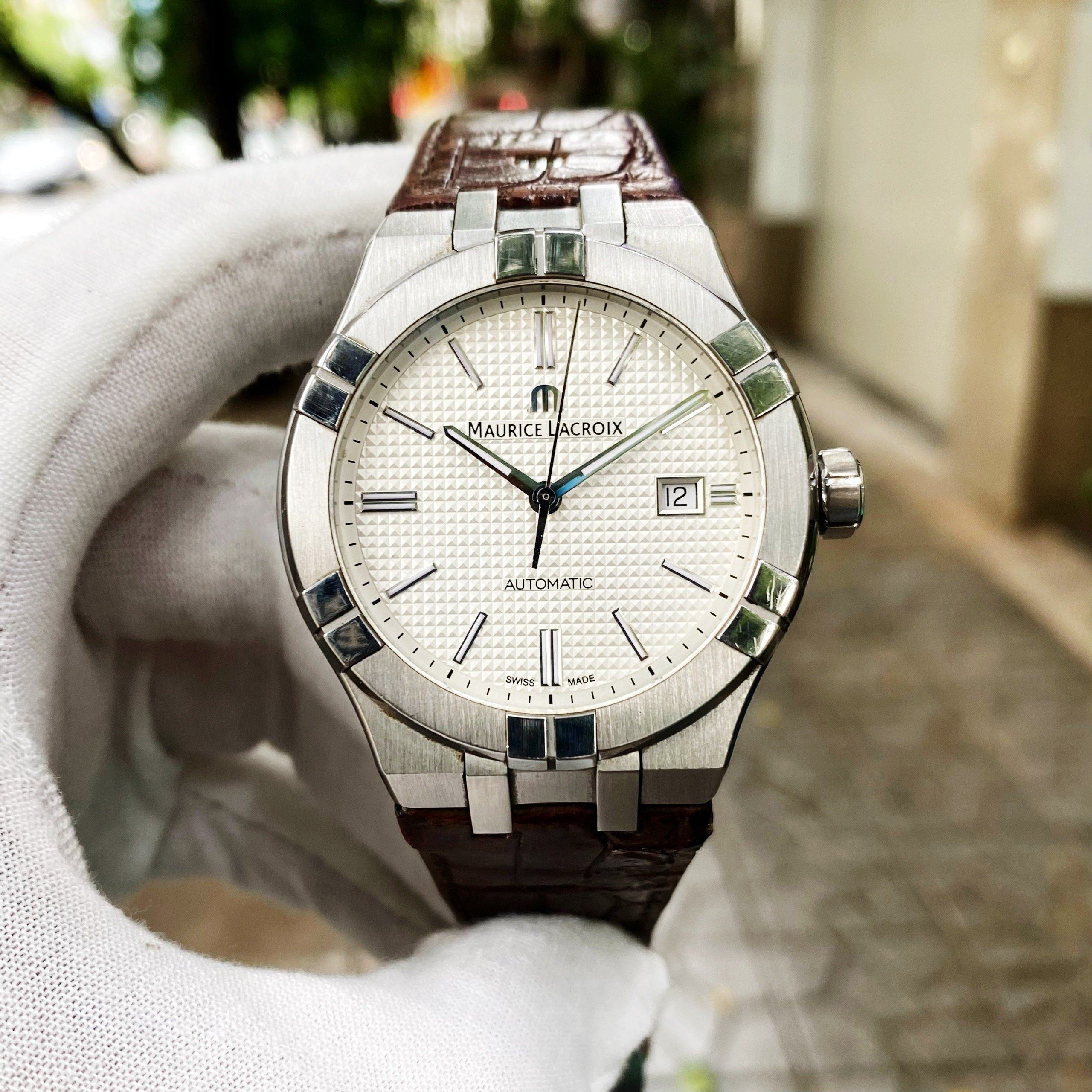 Đồng Hồ Maurice Lacroix Aikon AI6008-SS001-130 - Cũ
