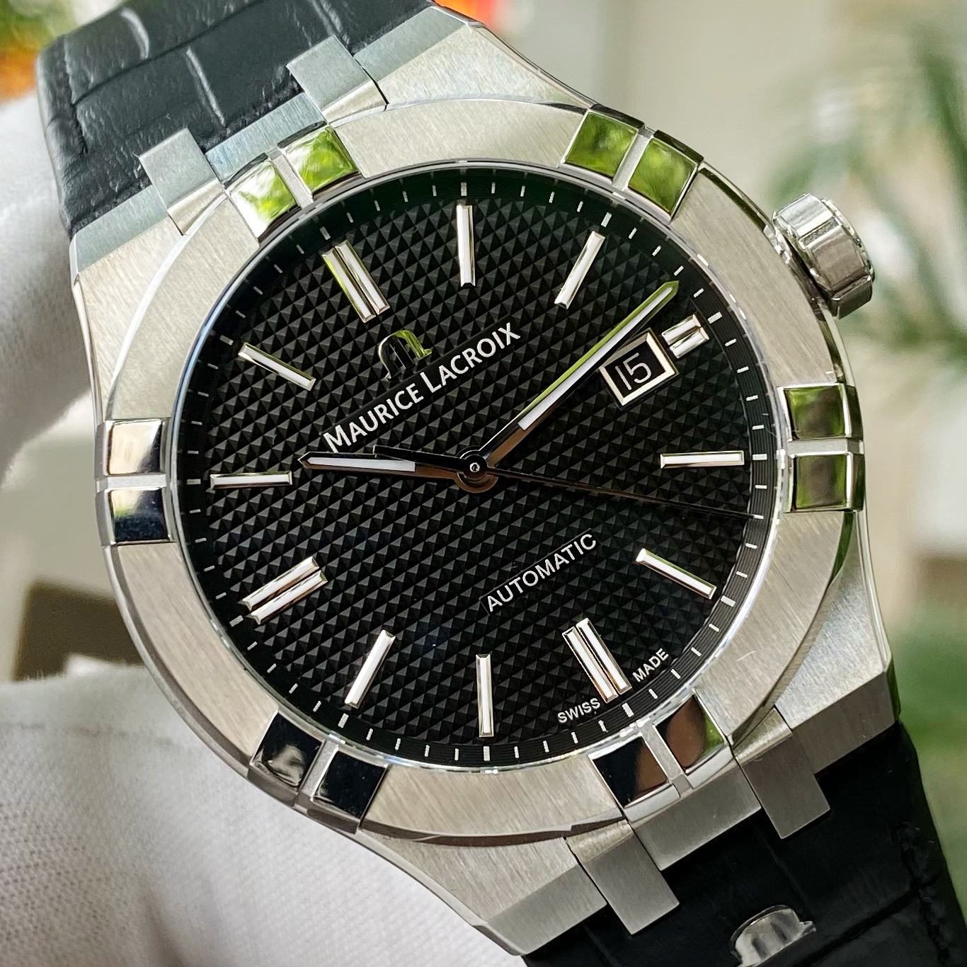 Đồng Hồ Maurice Lacroix Aikon Black 42mm - AI6008-SS001-330-1
