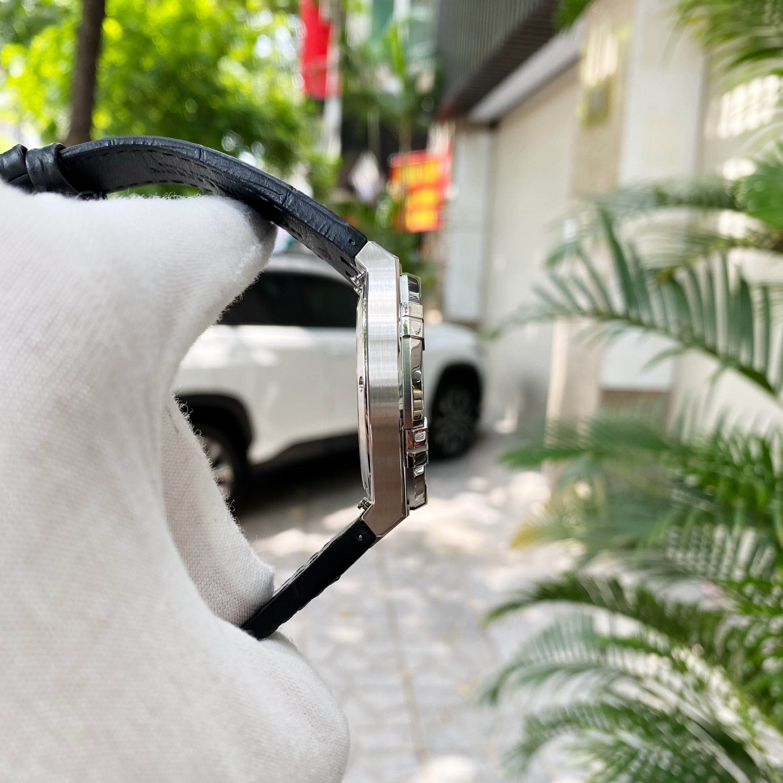 Đồng Hồ Maurice Lacroix Aikon Black 42mm - AI6008-SS001-330-1