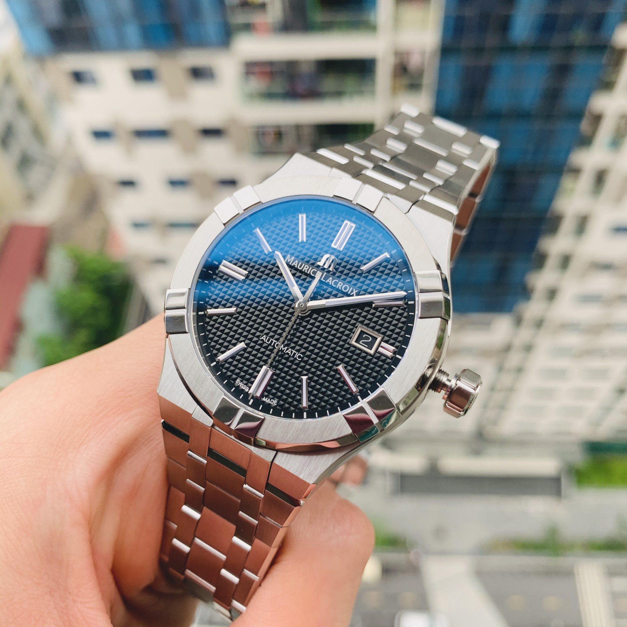 Đồng Hồ Maurice Lacroix Aikon Black AI6008-SS002-330-1