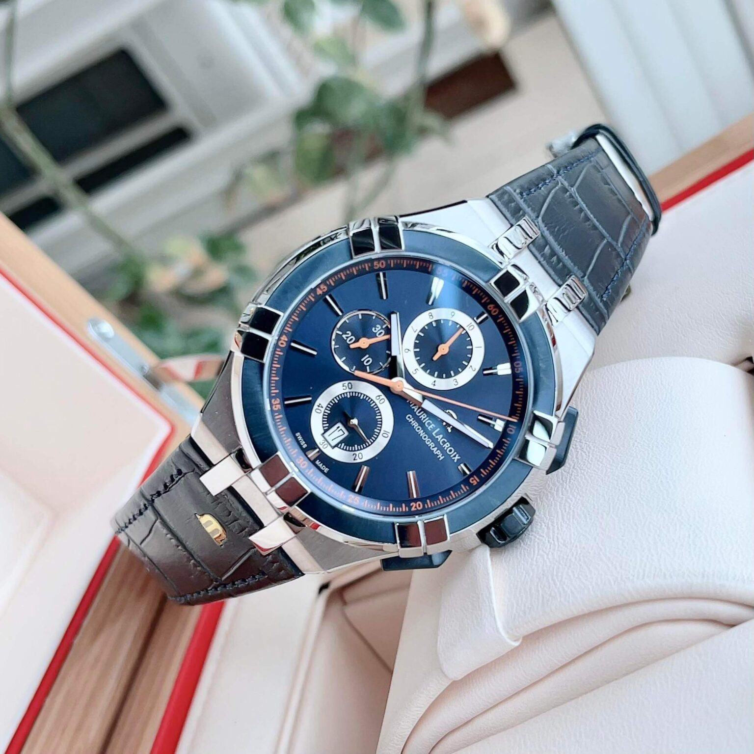 Đồng Hồ Maurice Lacroix Aikon Chronograph AI1018-SS001-432-4