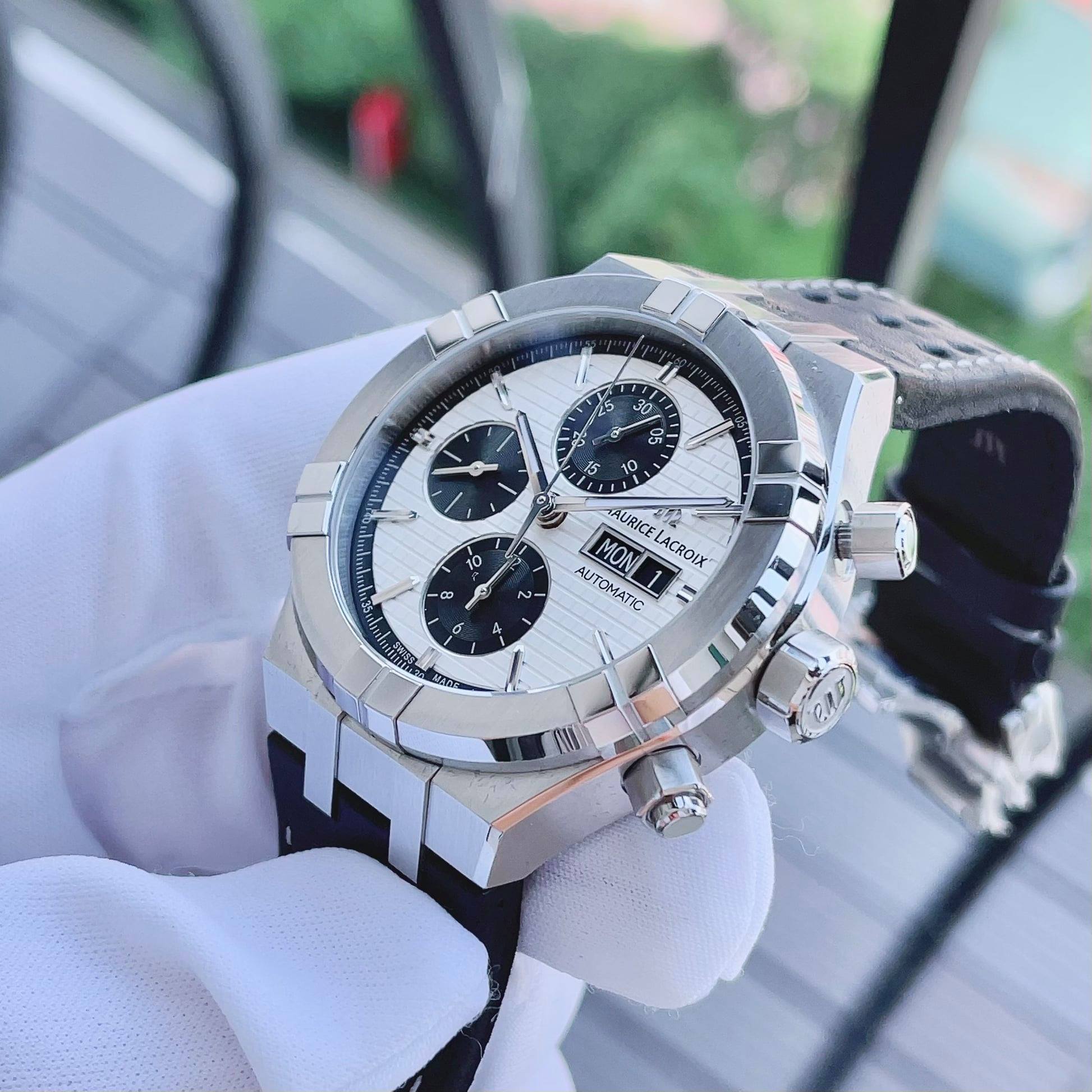 Đồng Hồ Maurice Lacroix Aikon Chronograph Black AI6038-SS001-132-1