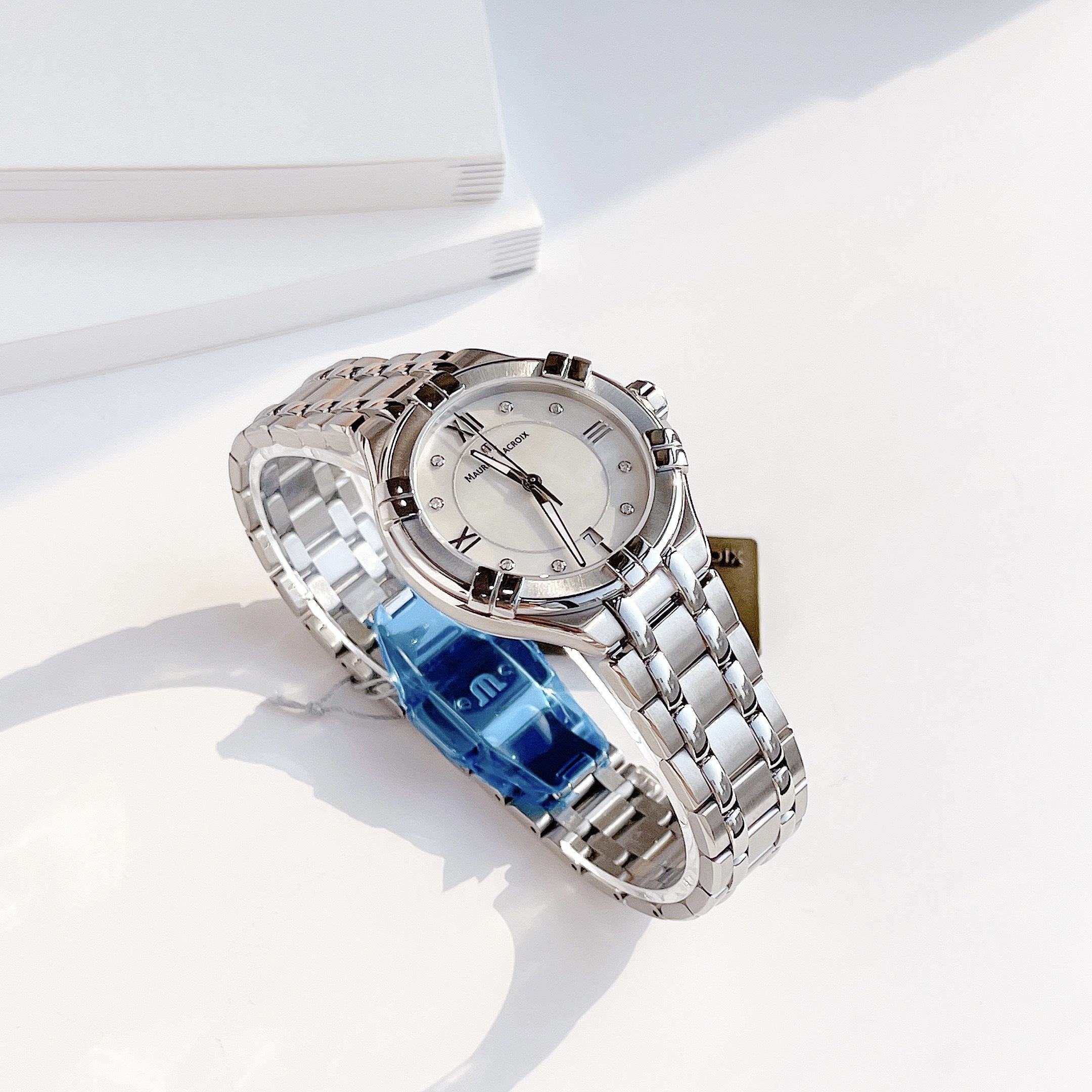 Đồng Hồ Maurice Lacroix Aikon Lady AI1004-SS002-170-1