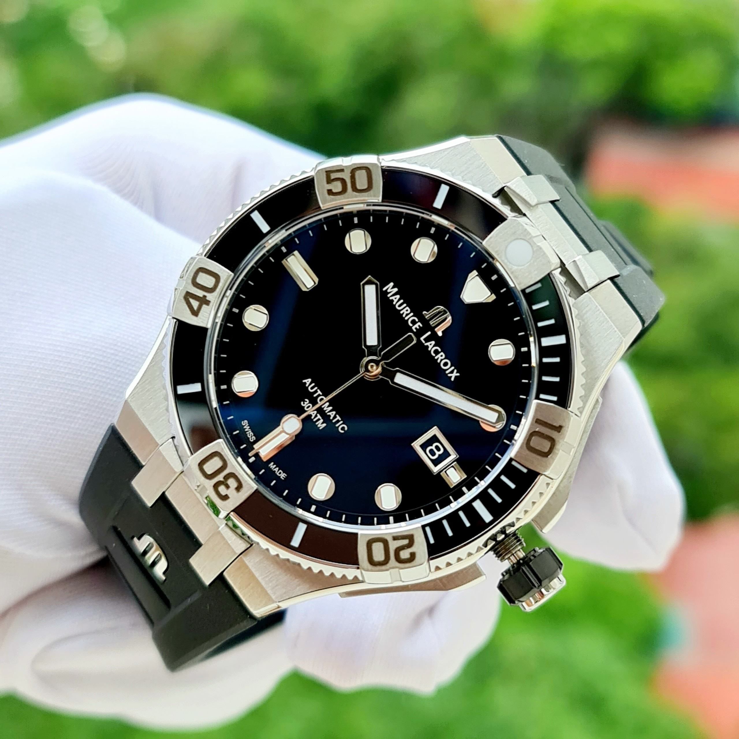 Đồng Hồ Maurice Lacroix Aikon Venturer AI6058-SS001-330-1