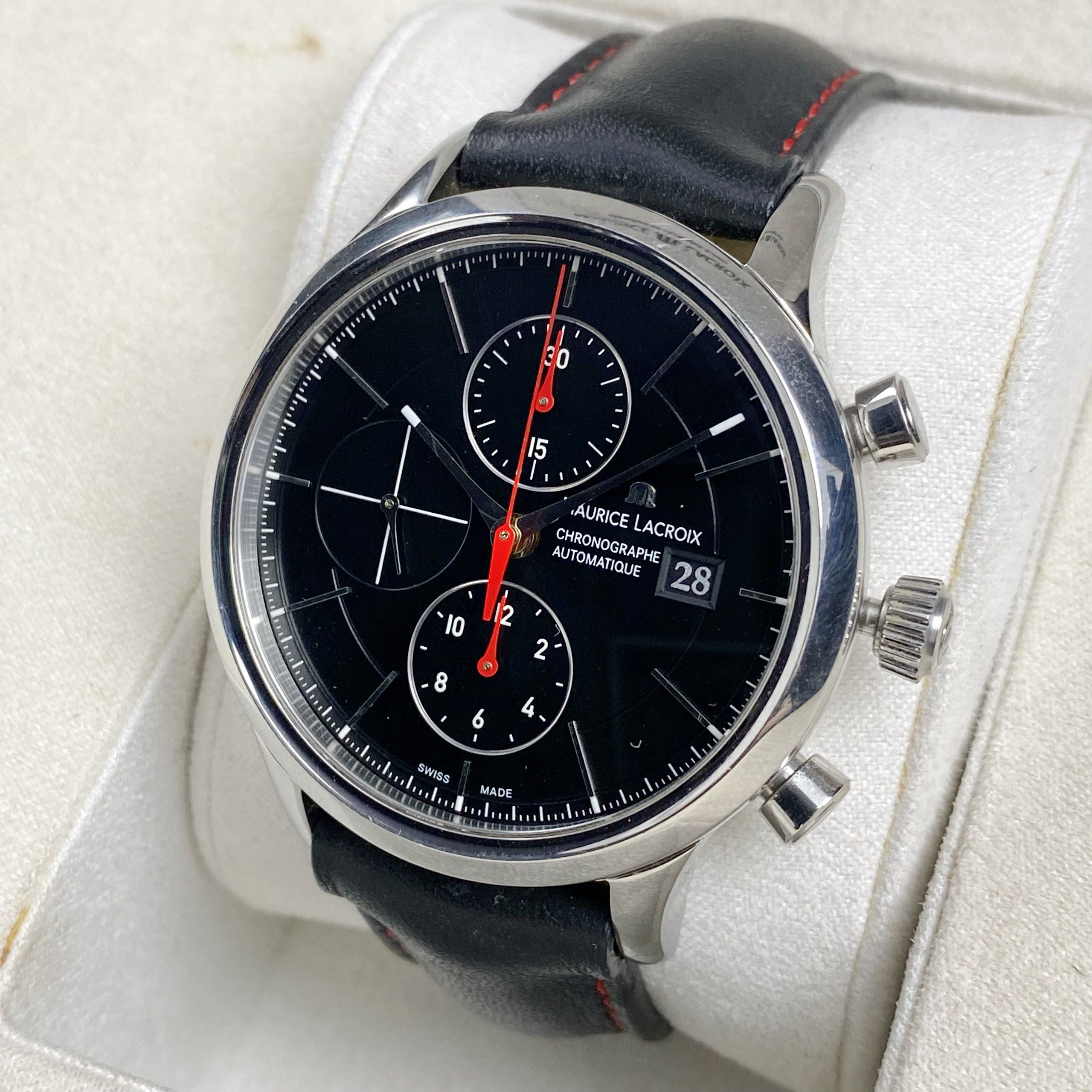Đồng hồ Maurice Lacroix Les Classiques LC6058-SS001-332-Cũ
