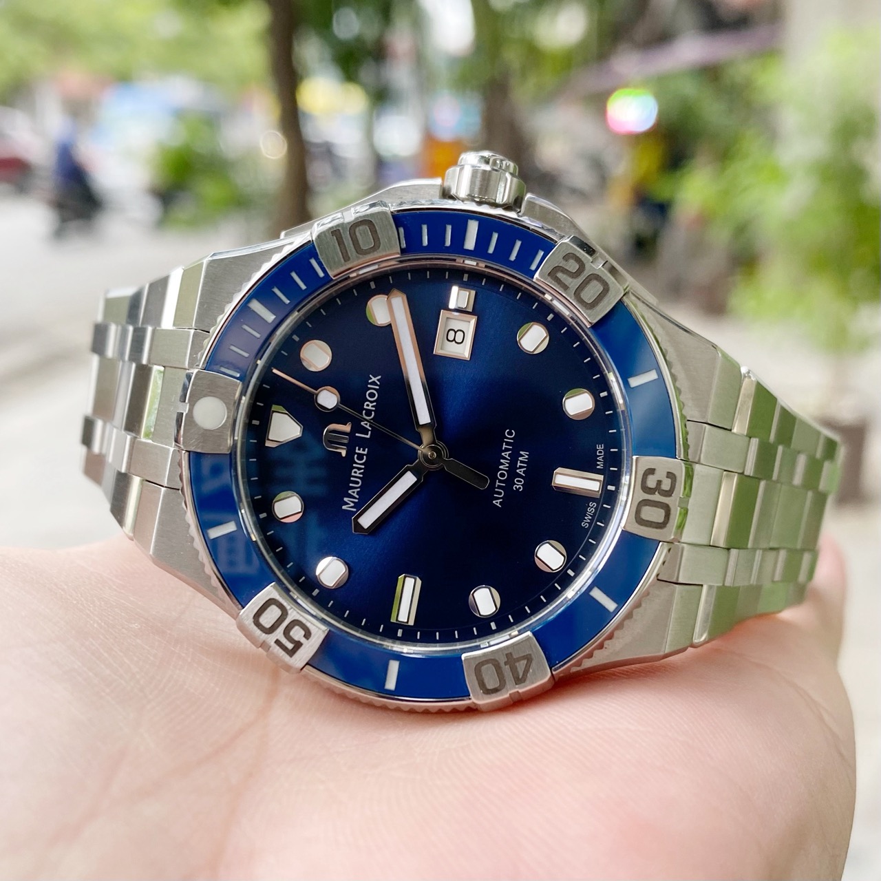 Đồng Hồ Maurice Lacroix Ventuner Blue AI6058-SS002-430-1 - Cũ