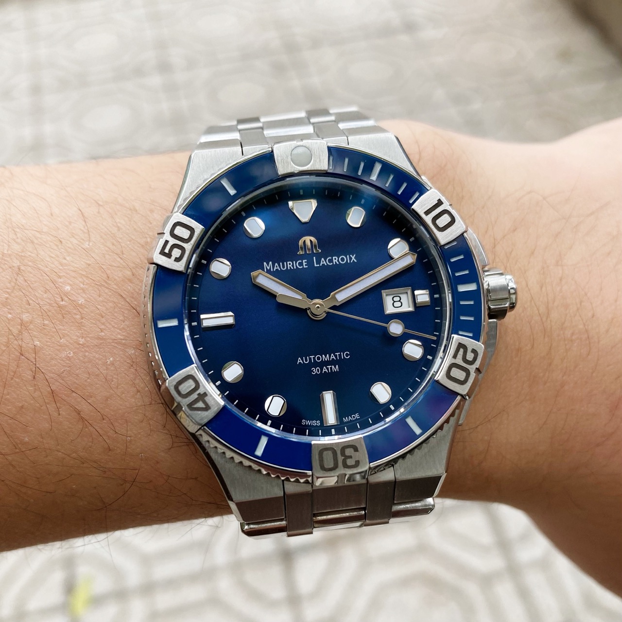 Đồng Hồ Maurice Lacroix Ventuner Blue AI6058-SS002-430-1 - Cũ