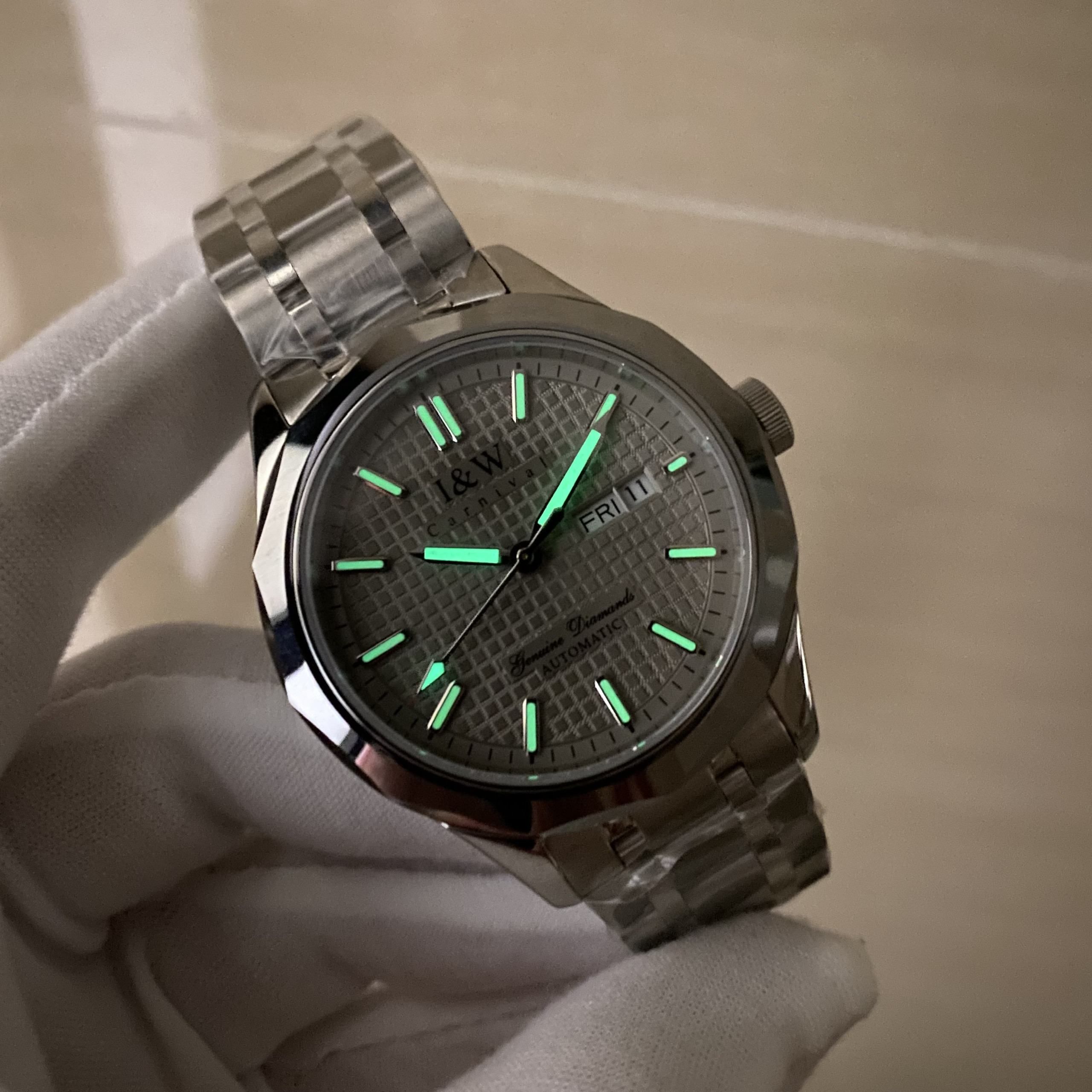 Đồng Hồ Carnival W563G Grey