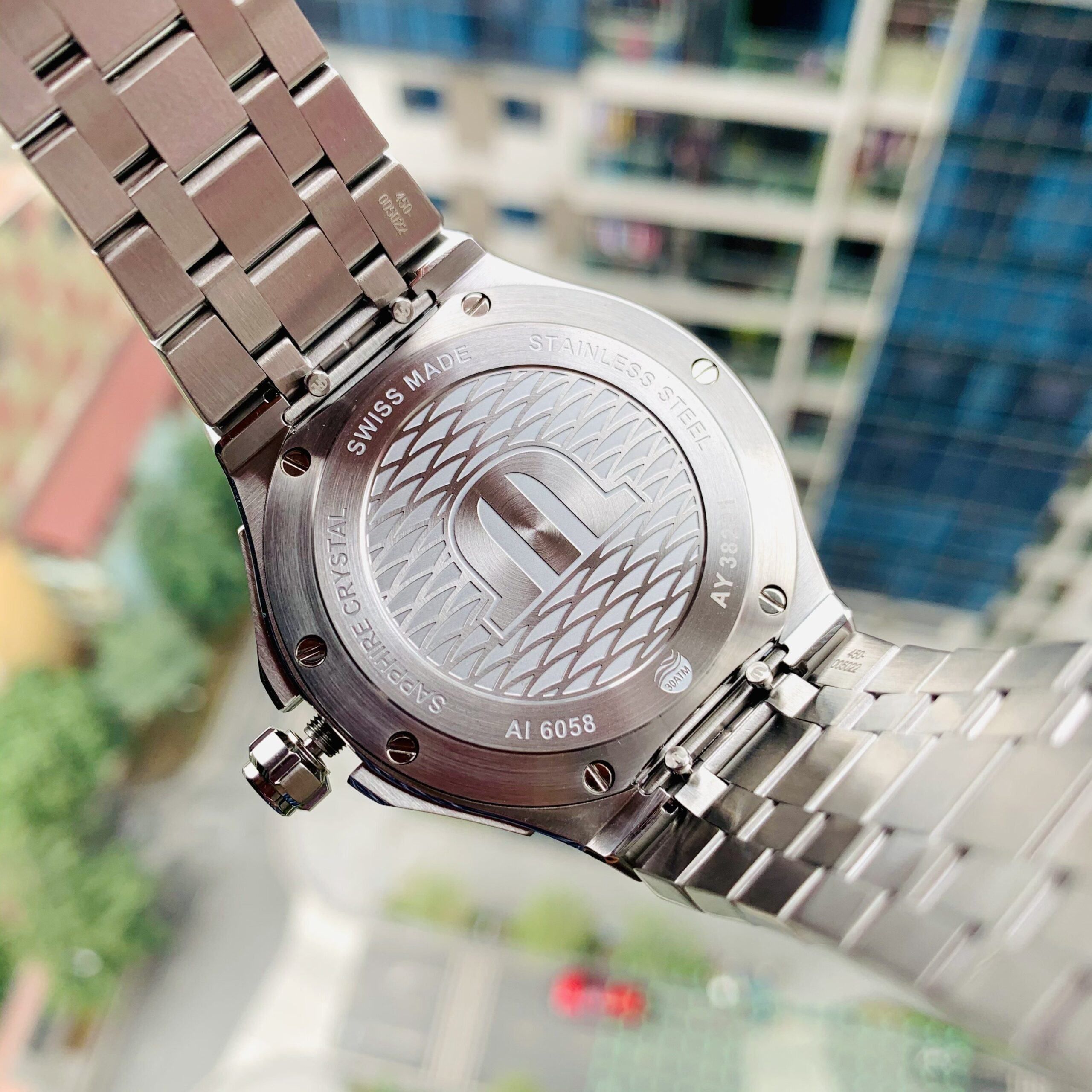 Đồng Hồ Nam Maurice Lacroix Ventuner Blue AI6058-SS002-430-1