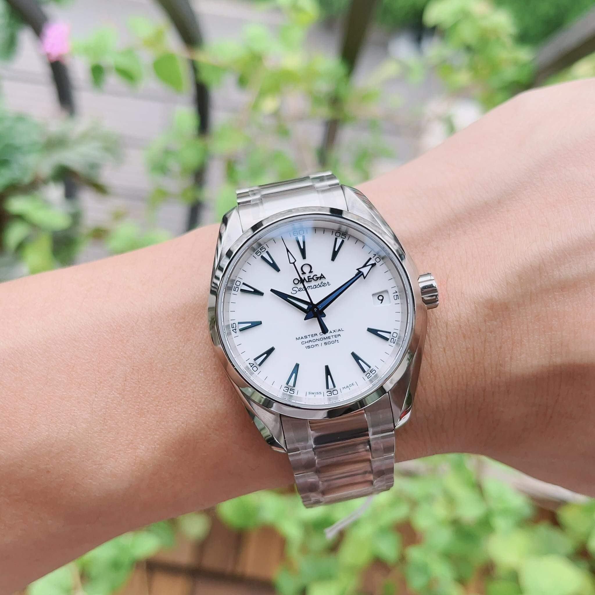 Đồng Hồ Omega 231.90.39.21.04.001