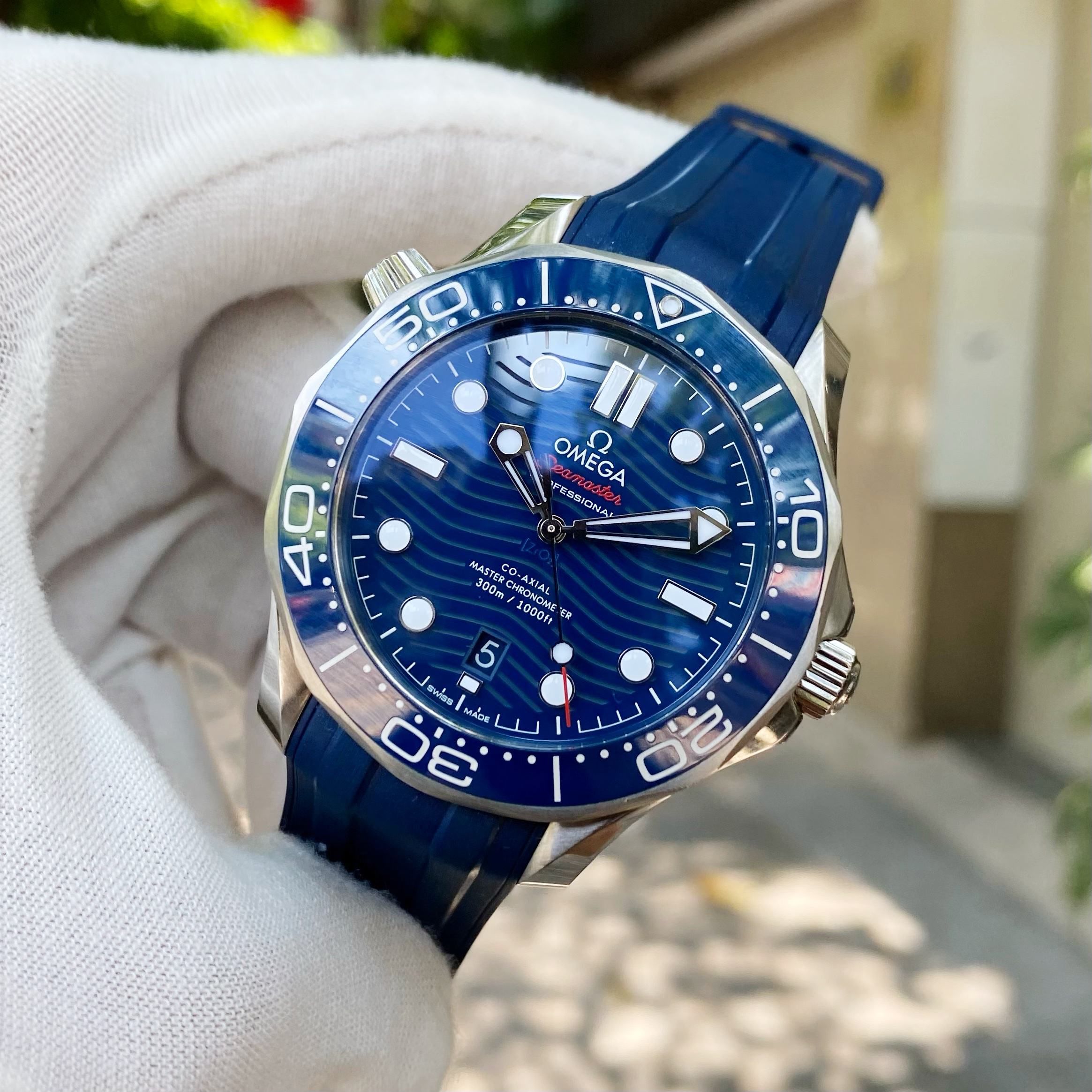Đồng Hồ Omega Seamaster Diver 300M Co-Axial Master 210.30.42.20.03.001 - Cũ