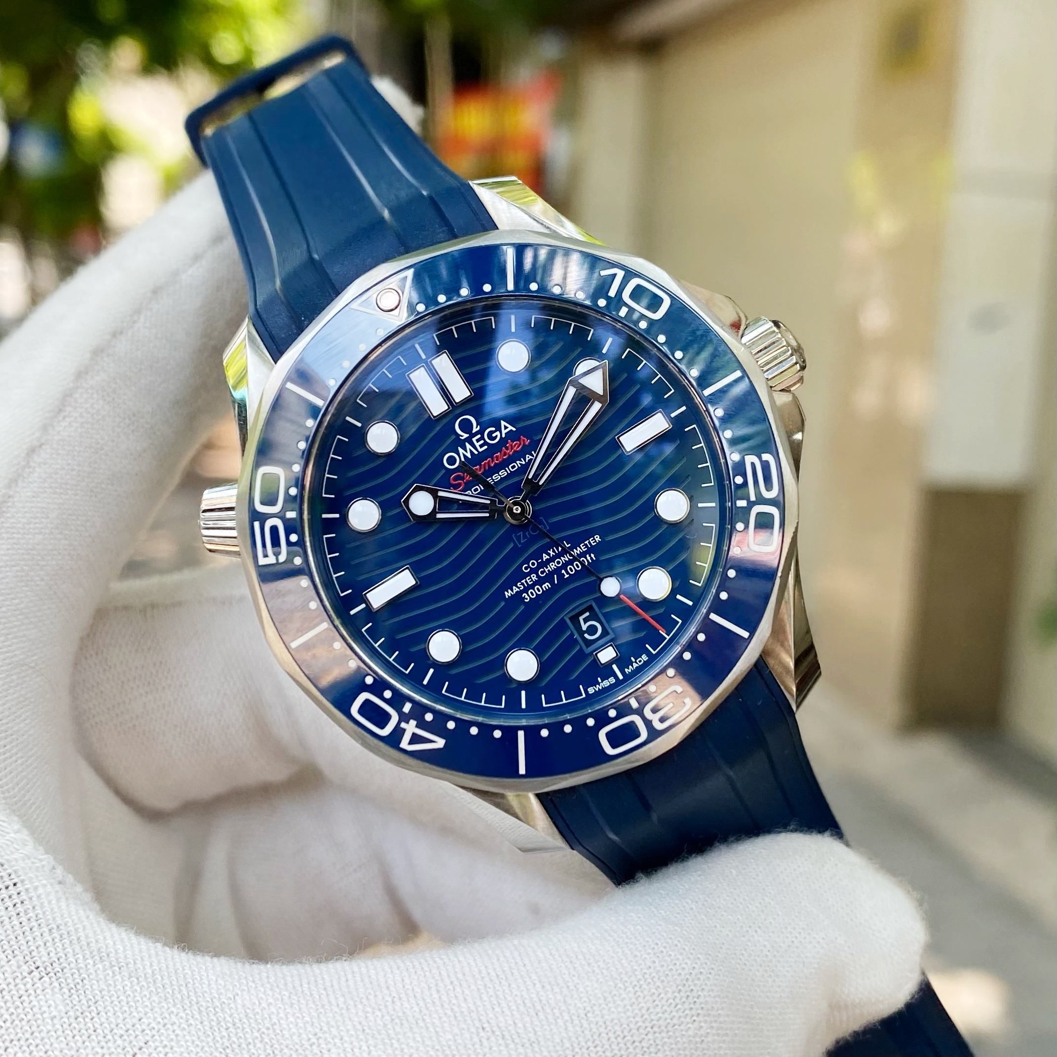 Đồng Hồ Omega Seamaster Diver 300M Co-Axial Master 210.30.42.20.03.001 - Cũ