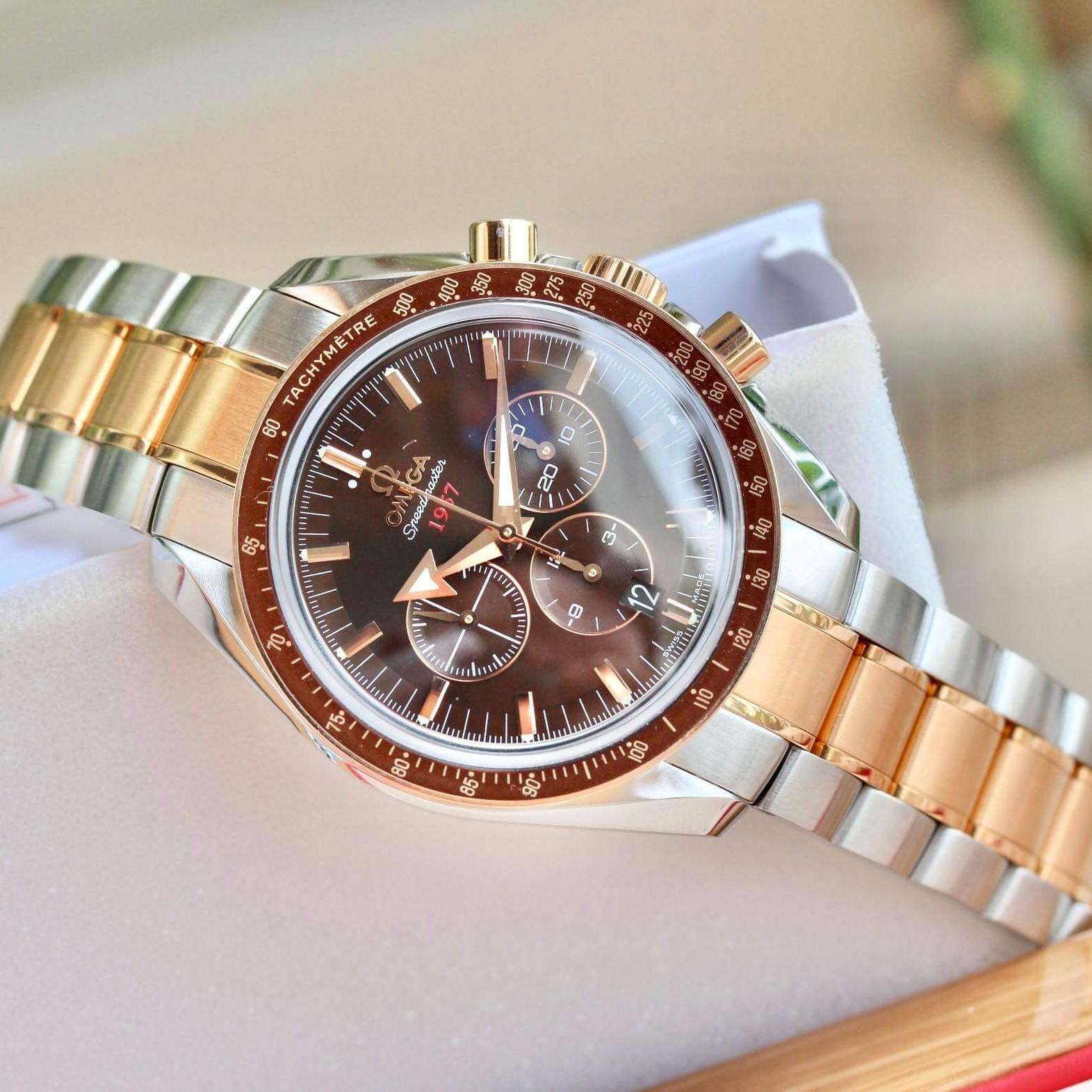 Đồng Hồ Omega Speedmaster 321.90.42.50.13.001