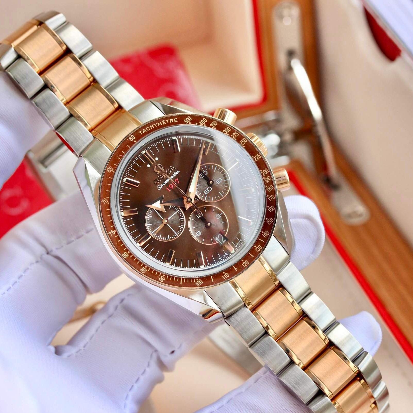 Đồng Hồ Omega Speedmaster 321.90.42.50.13.001