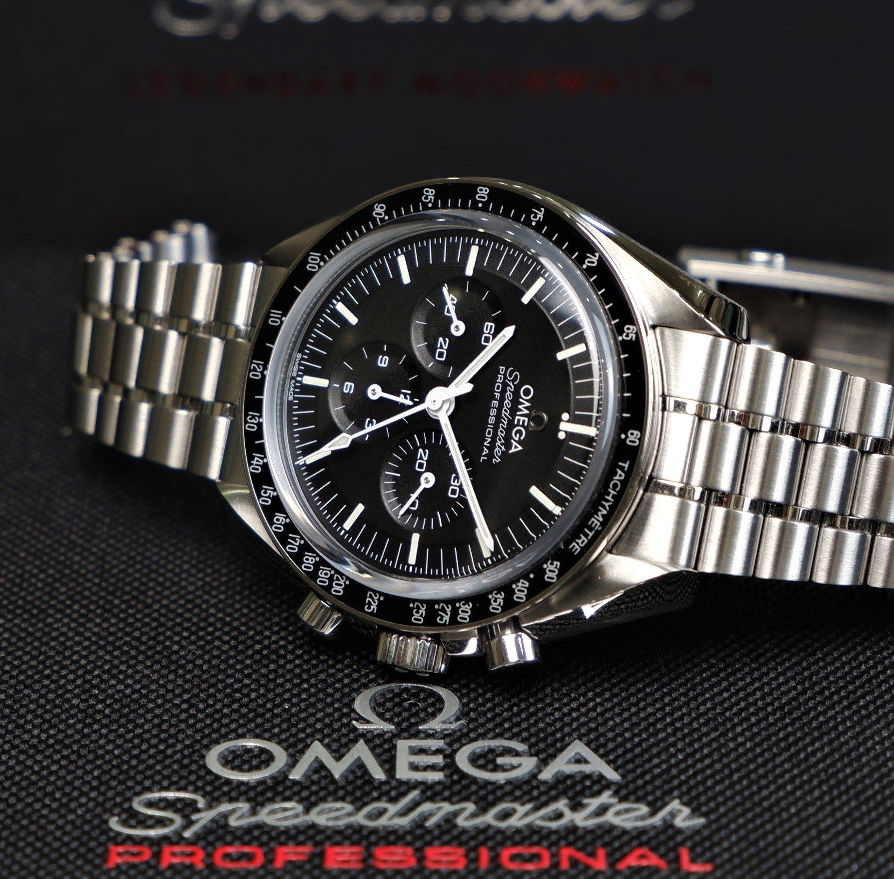 Đồng Hồ Omega Speedmaster Moonwatch Co-Axial 310.30.42.50.01.002 - Cũ