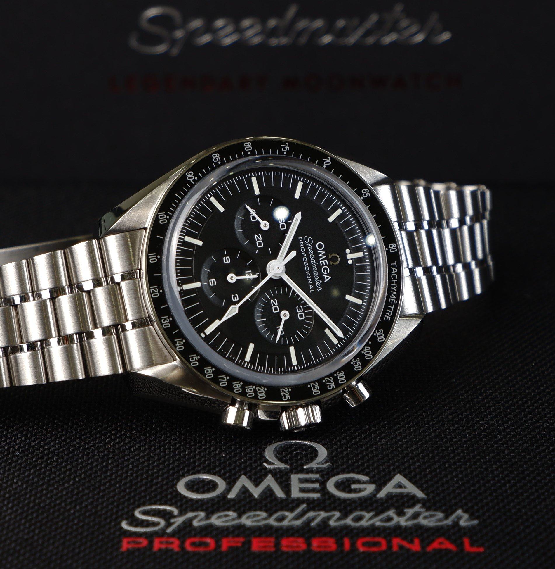 Đồng Hồ Omega Speedmaster Moonwatch Co-Axial 310.30.42.50.01.002 - Cũ