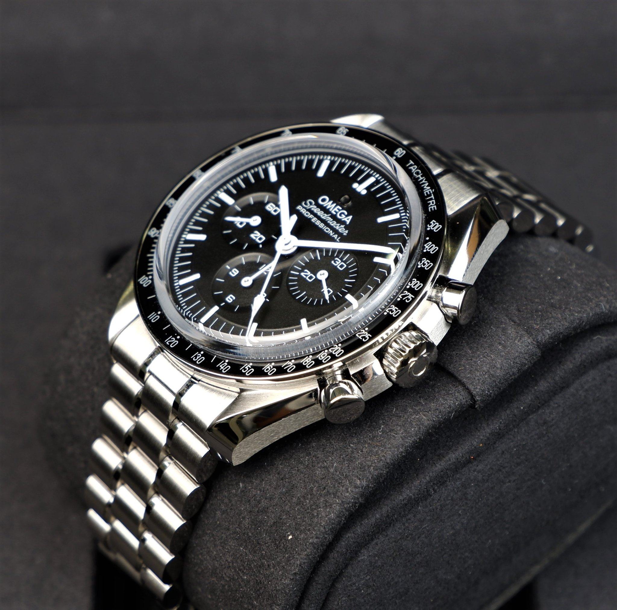 Đồng Hồ Omega Speedmaster Moonwatch Co-Axial 310.30.42.50.01.002 - Cũ