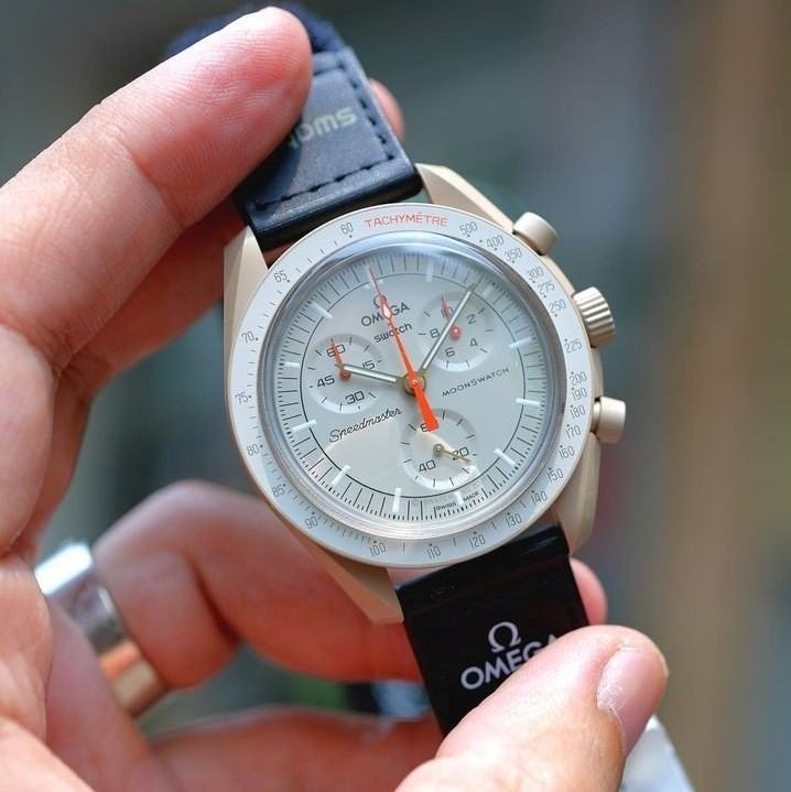 Đồng Hồ Omega Swatch Mission to Jupiter SO33C100