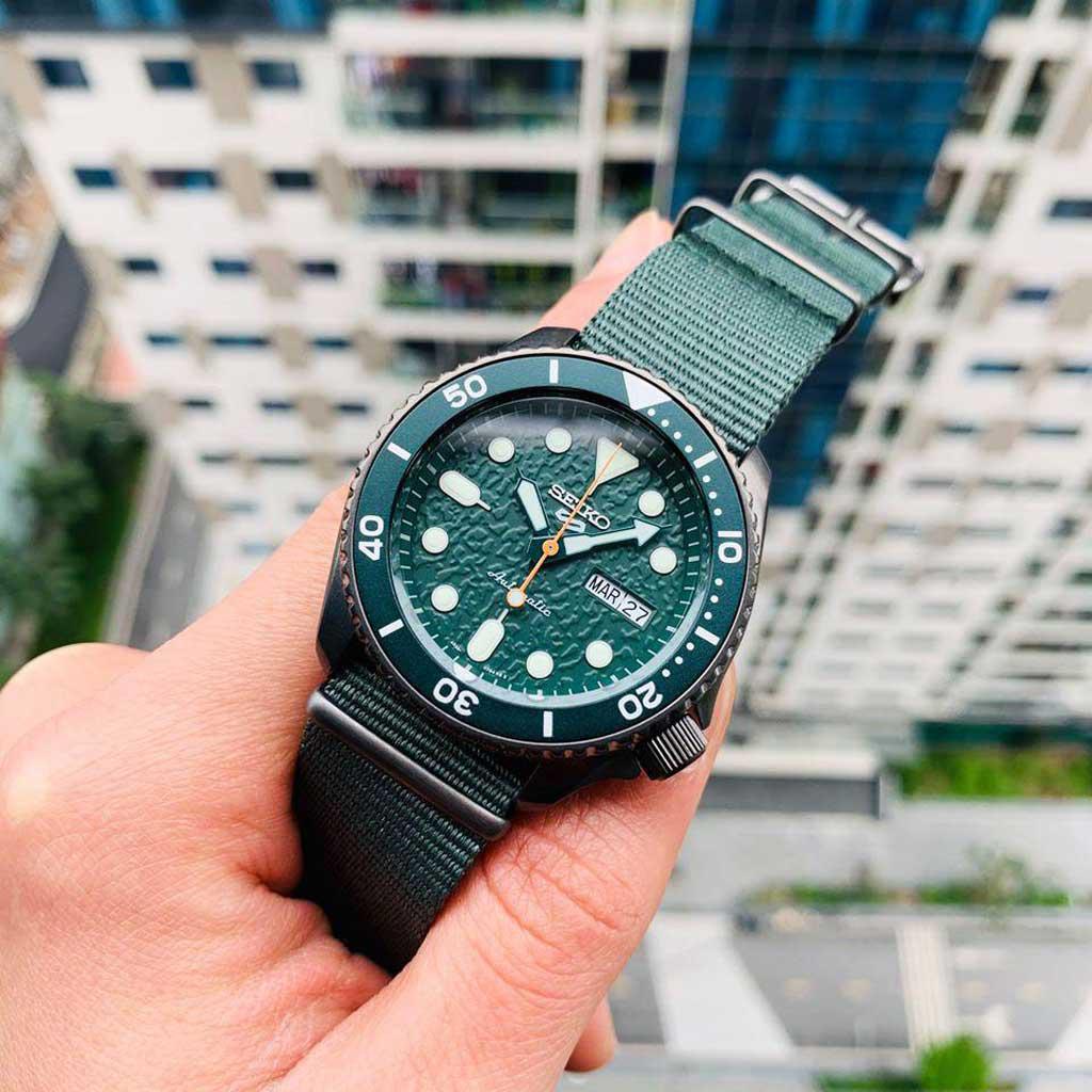 Đồng Hồ Seiko 5 Sports SRPD77K1 Chính Hãng