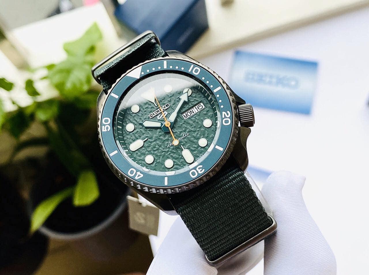 Đồng Hồ Seiko 5 Sports SRPD77K1 Chính Hãng