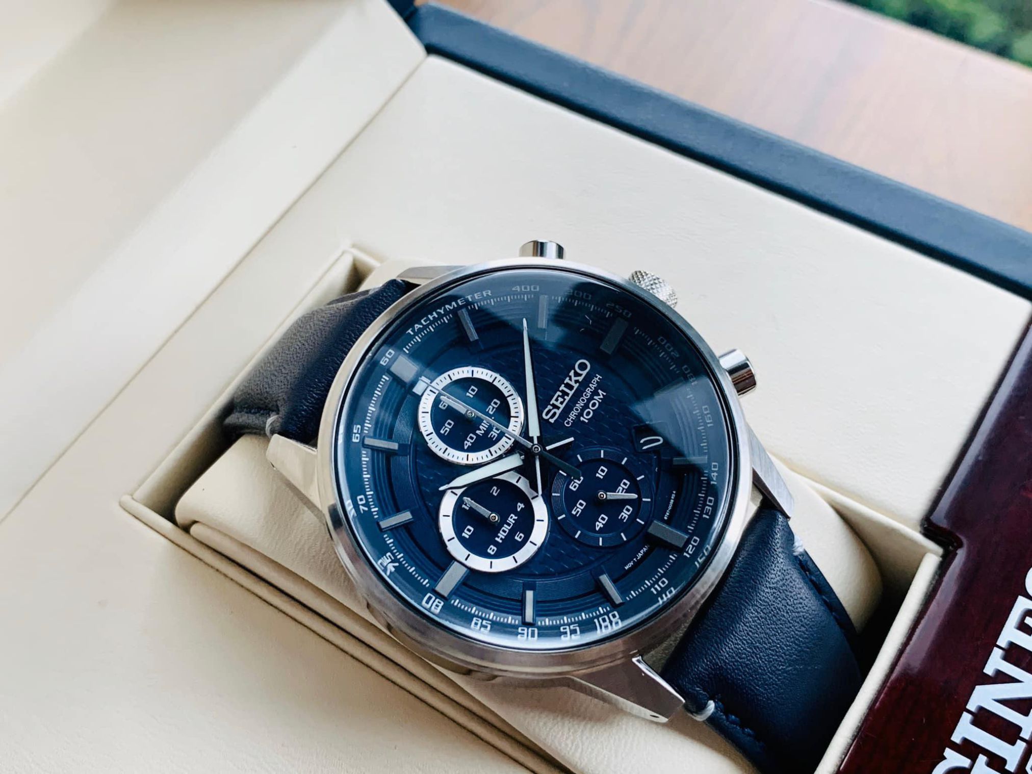 Đồng Hồ Nam Seiko Chronograph SSB333P1 hoàn thiện tỉ mỉ và sắc sảo