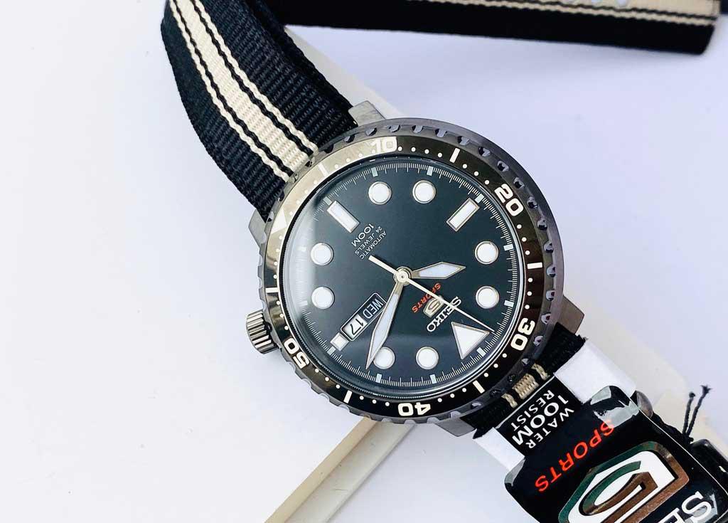 Seiko Sports 5 Automatic 23 jewels SRPC67K1 Chính Hãng