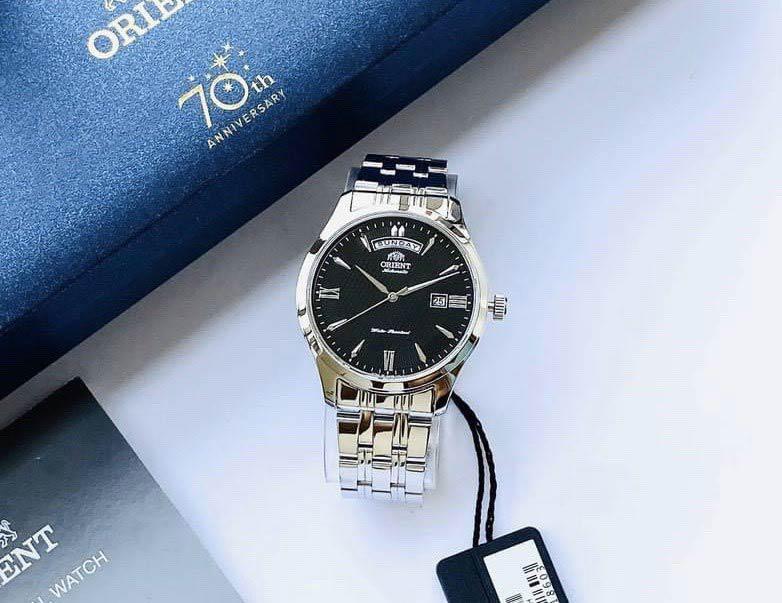Đồng Hồ Orient Nam Day Date SEV0W003BH Chính Hãng