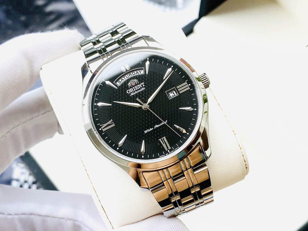 Đồng Hồ Orient Nam Day Date SEV0W003BH Chính Hãng