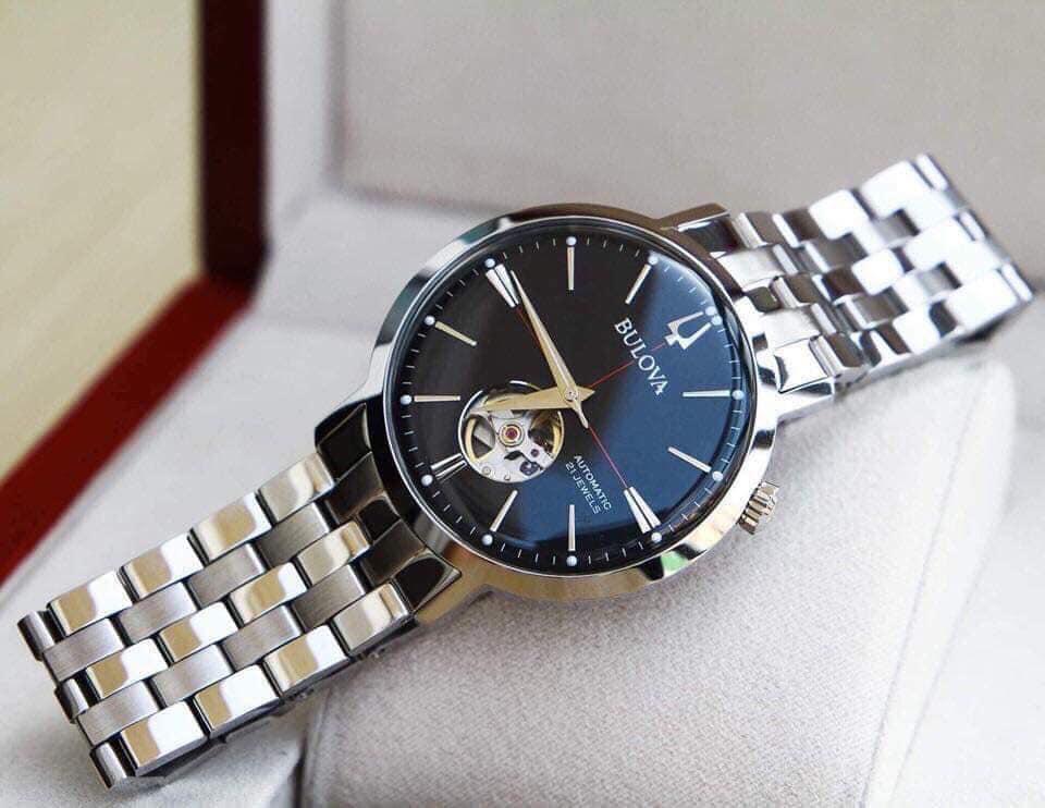 NG H NAM BULOVA 96A199 ch nh h ng
